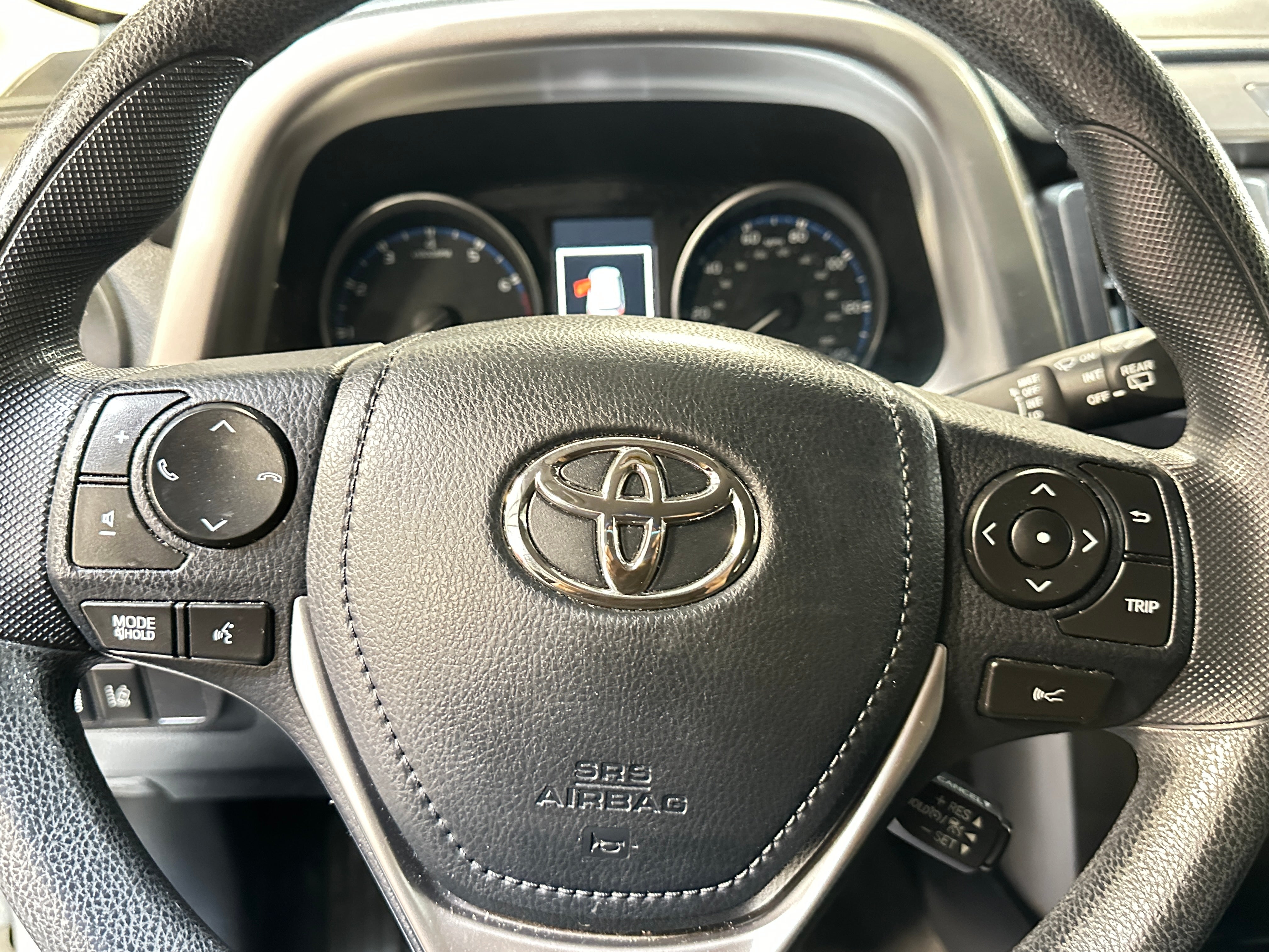 2017 Toyota RAV4 LE 5