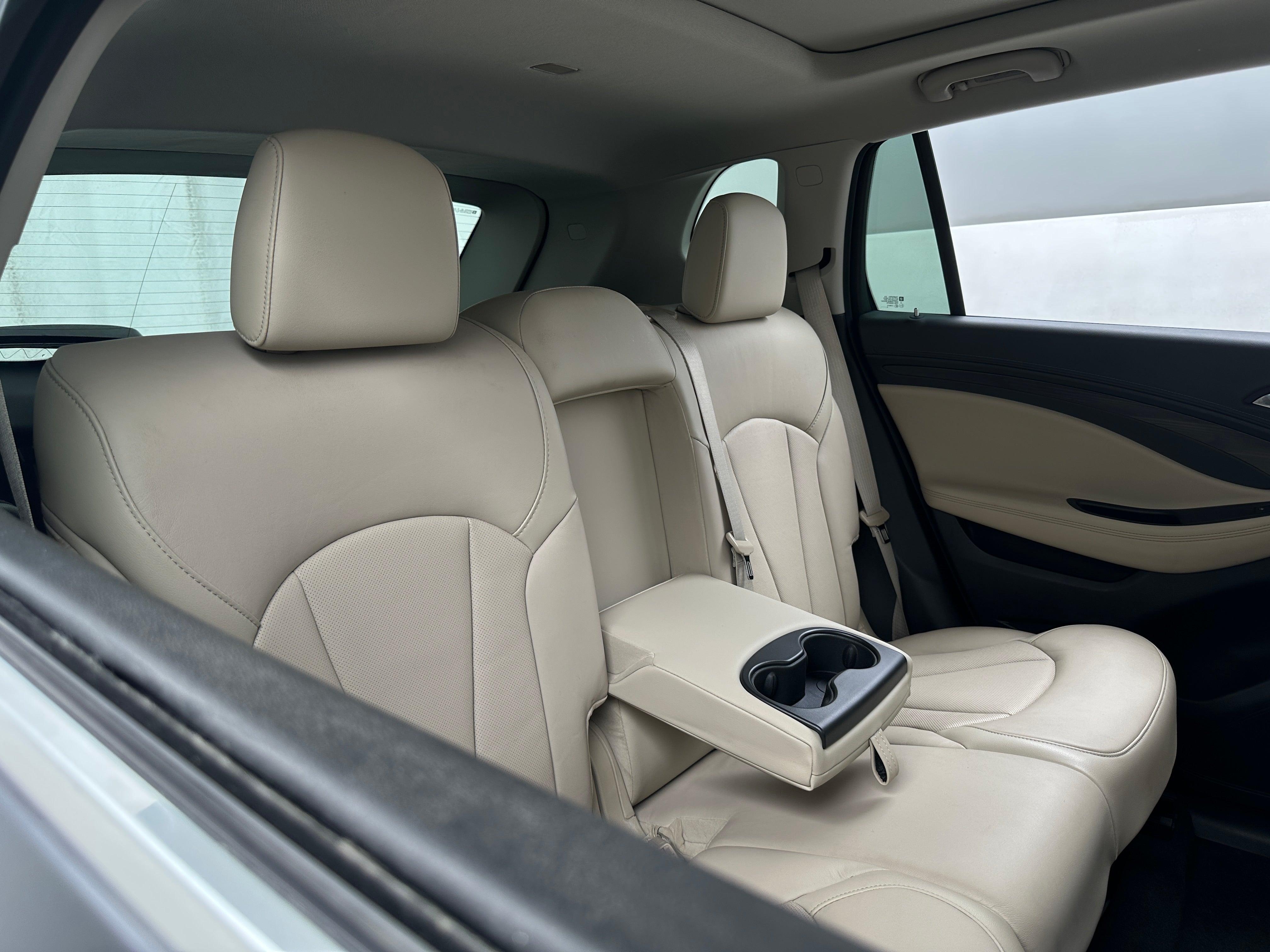 2019 Buick Envision Essence 5