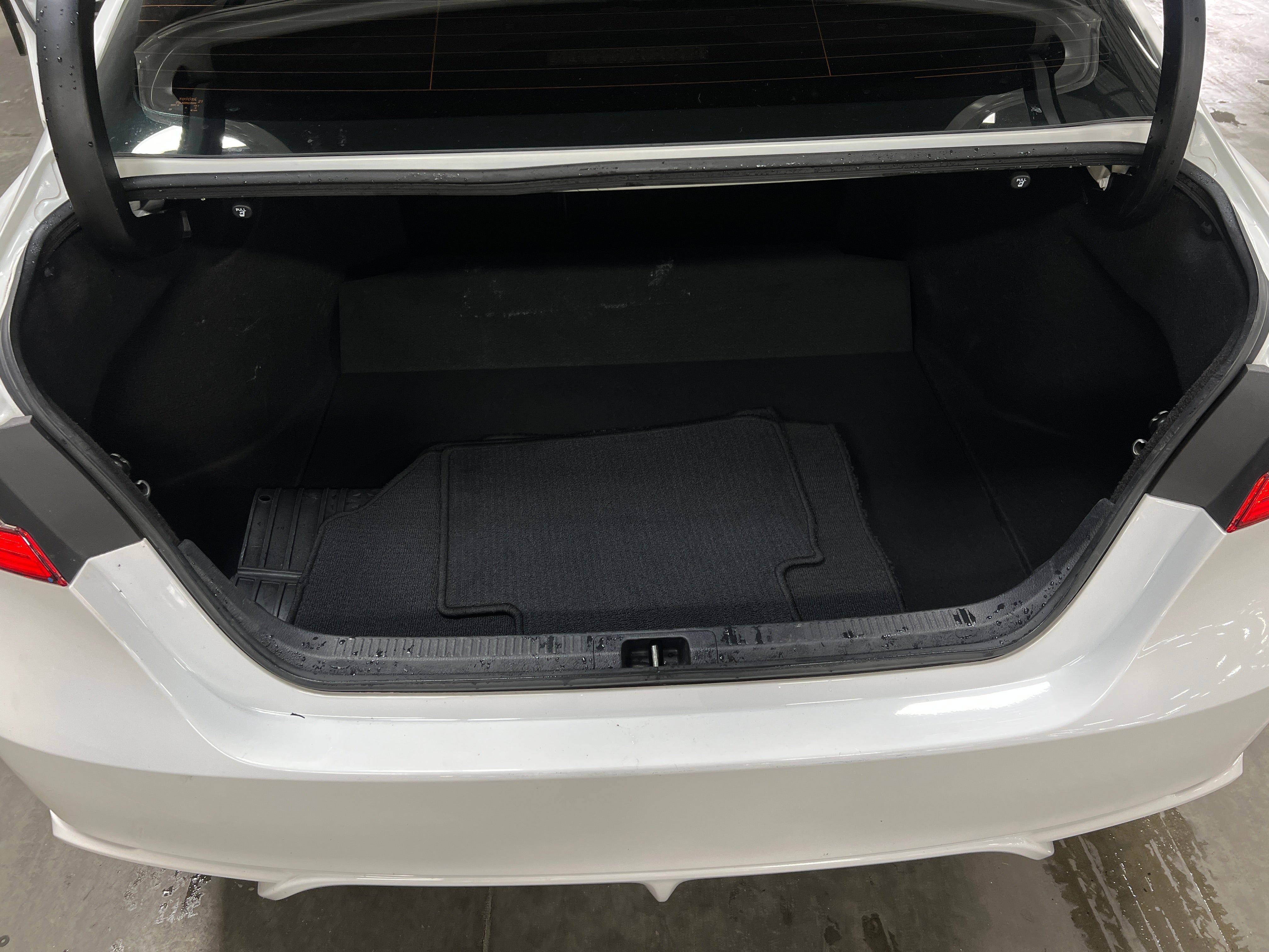 2021 Toyota Camry SE 6