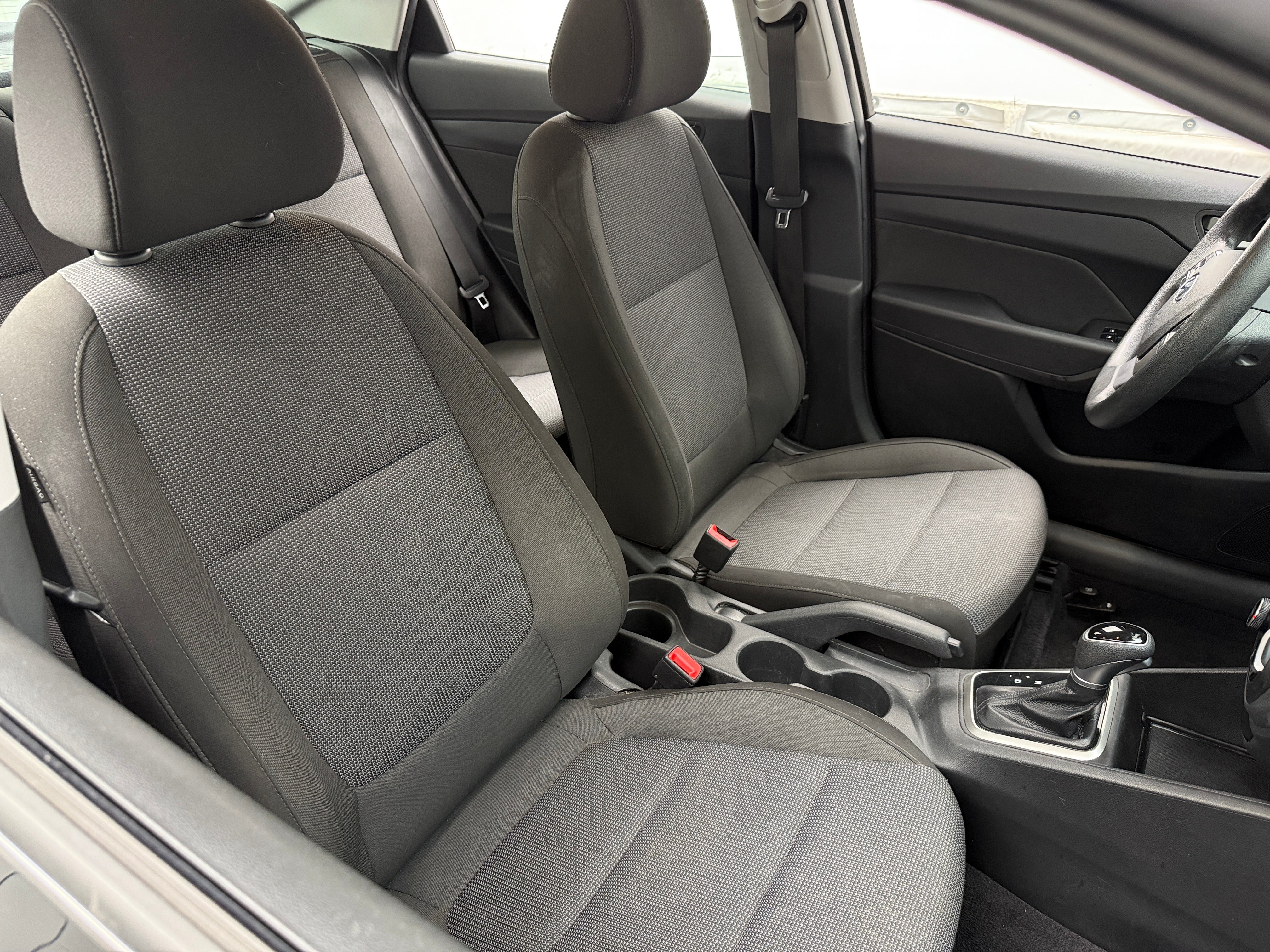 2021 Hyundai Accent SE 2