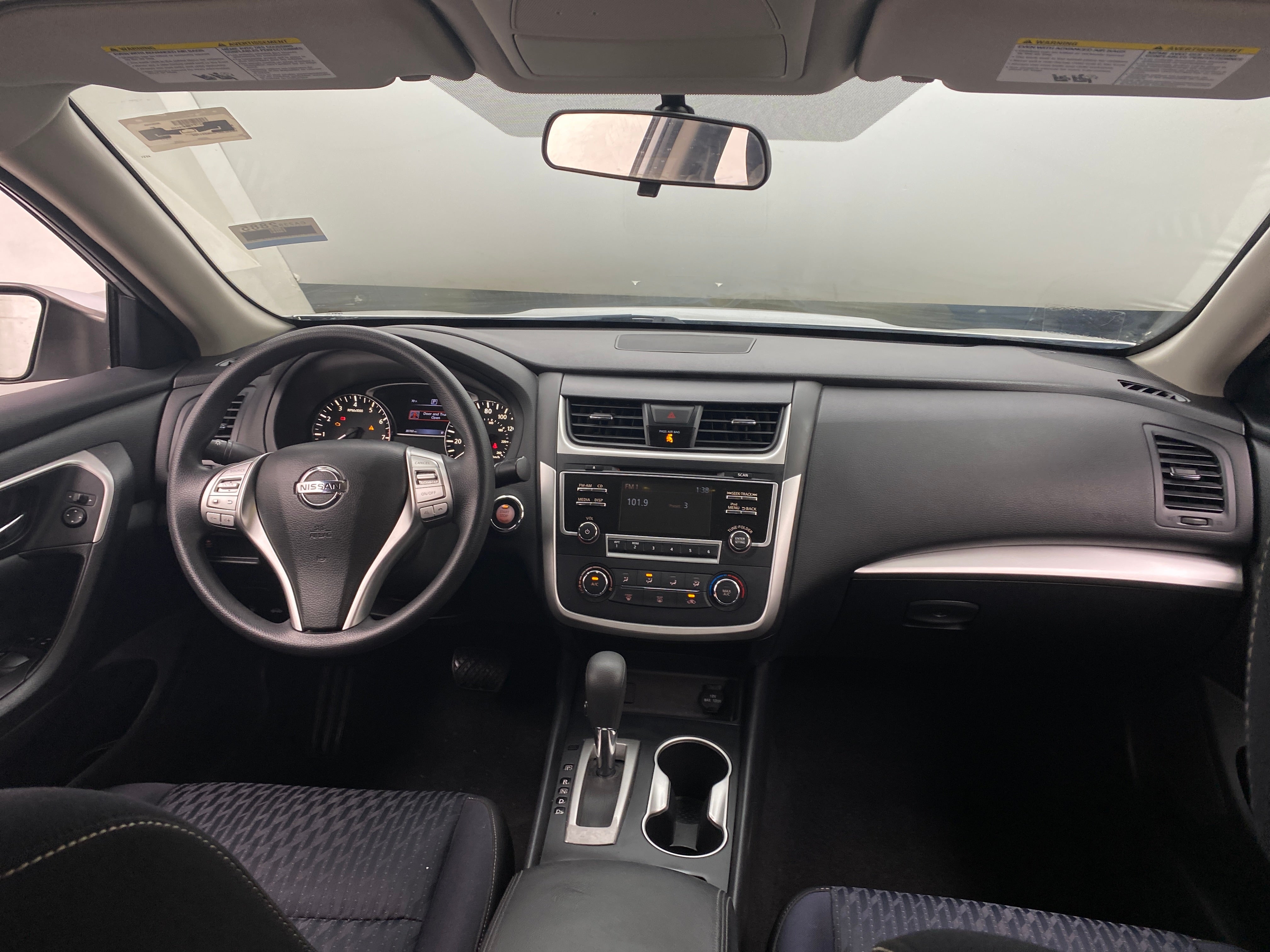 2017 Nissan Altima S 3