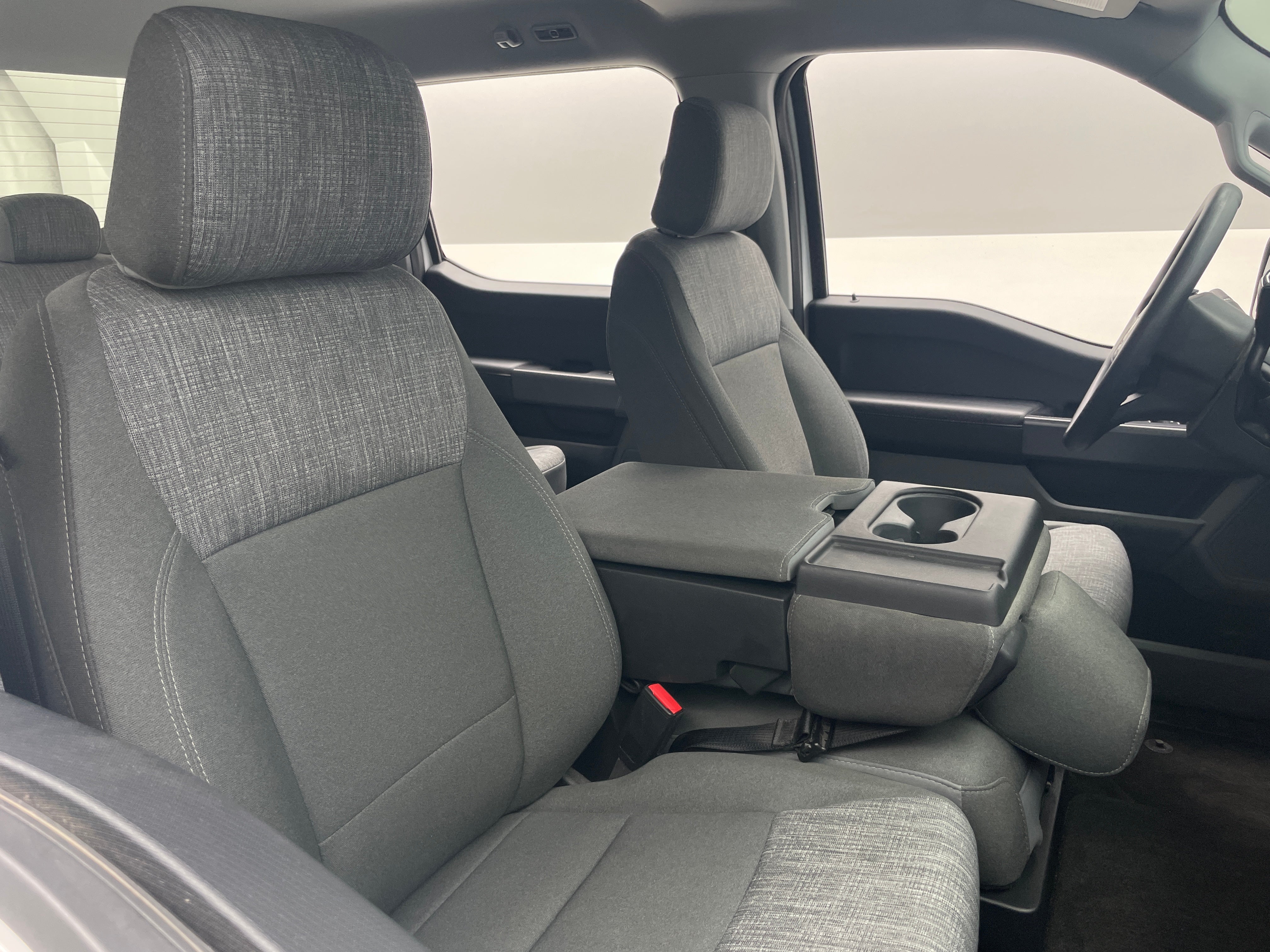 2022 Ford Econoline E-150 2