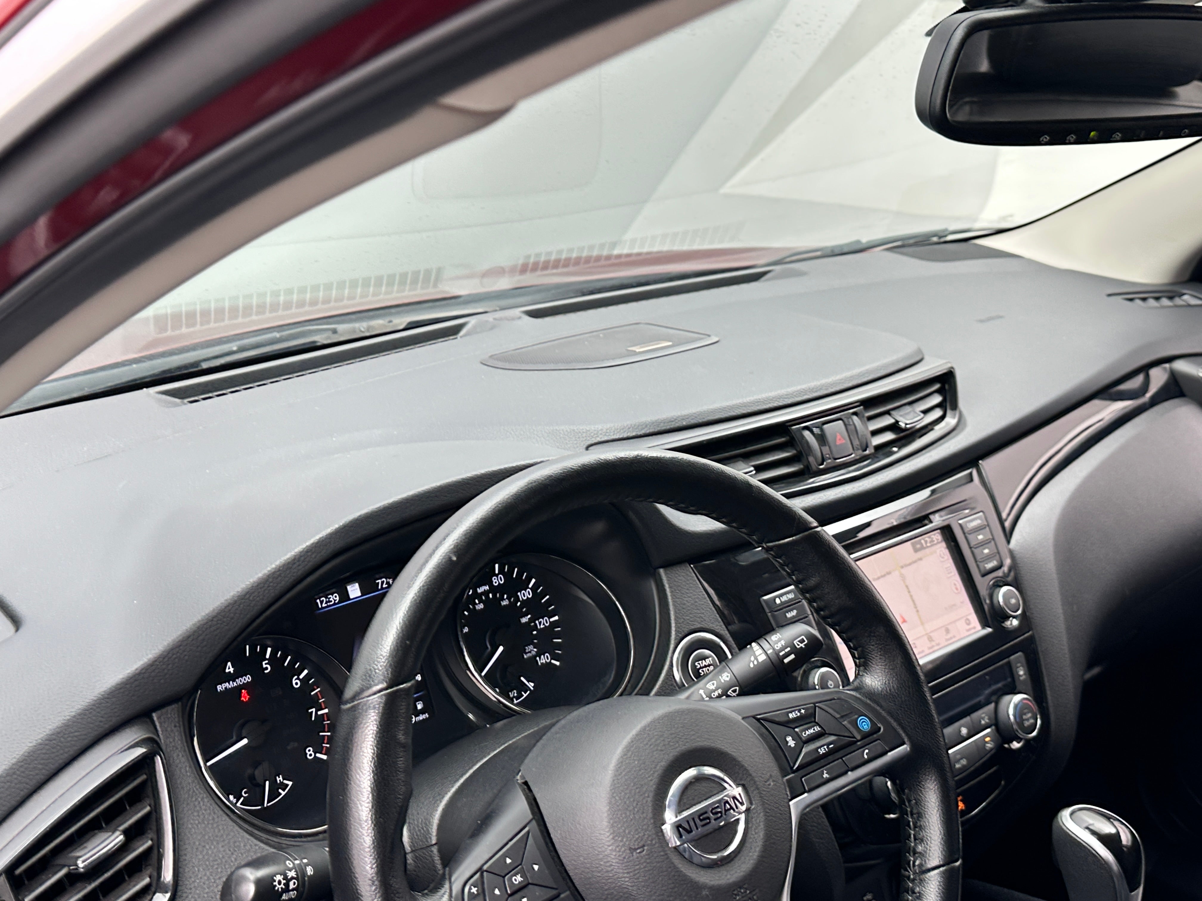 2022 Nissan Rogue Sport SL 2