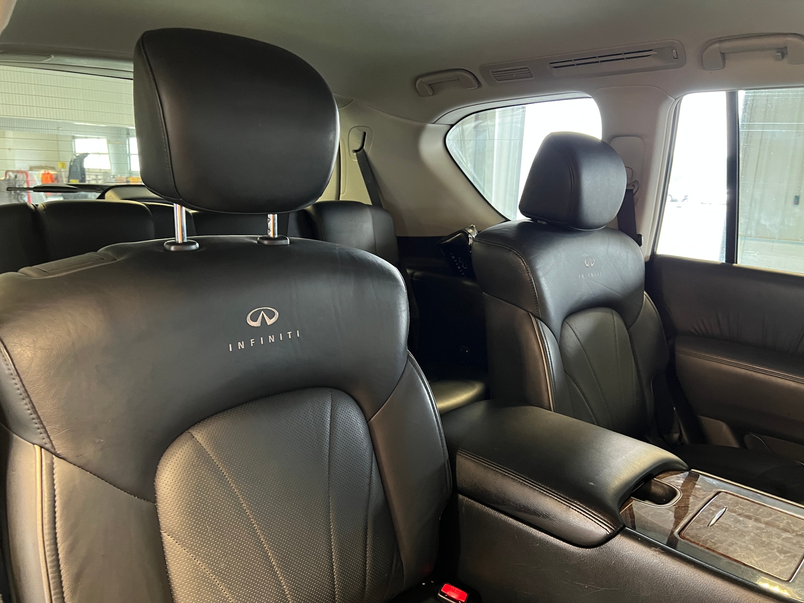Thumbnail: 2013 INFINITI QX56 - 5