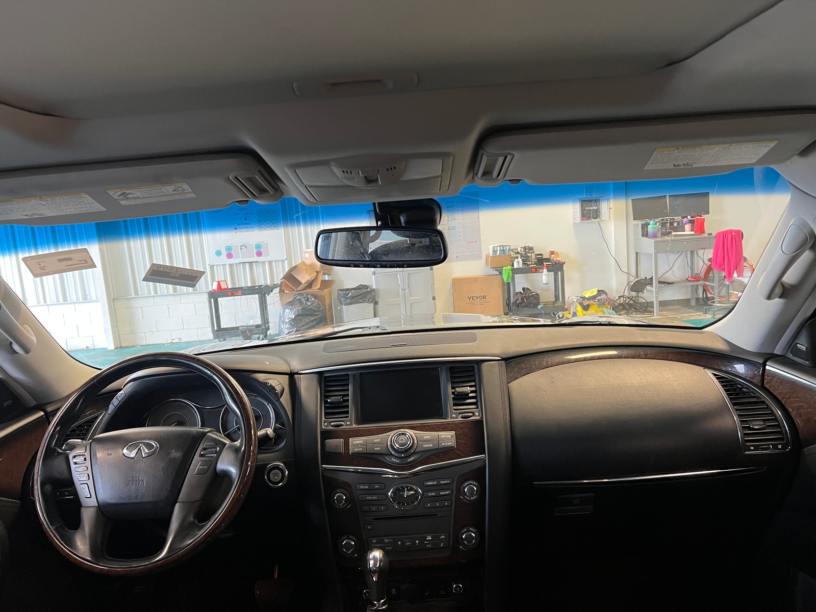 Thumbnail: 2013 INFINITI QX56 - 2