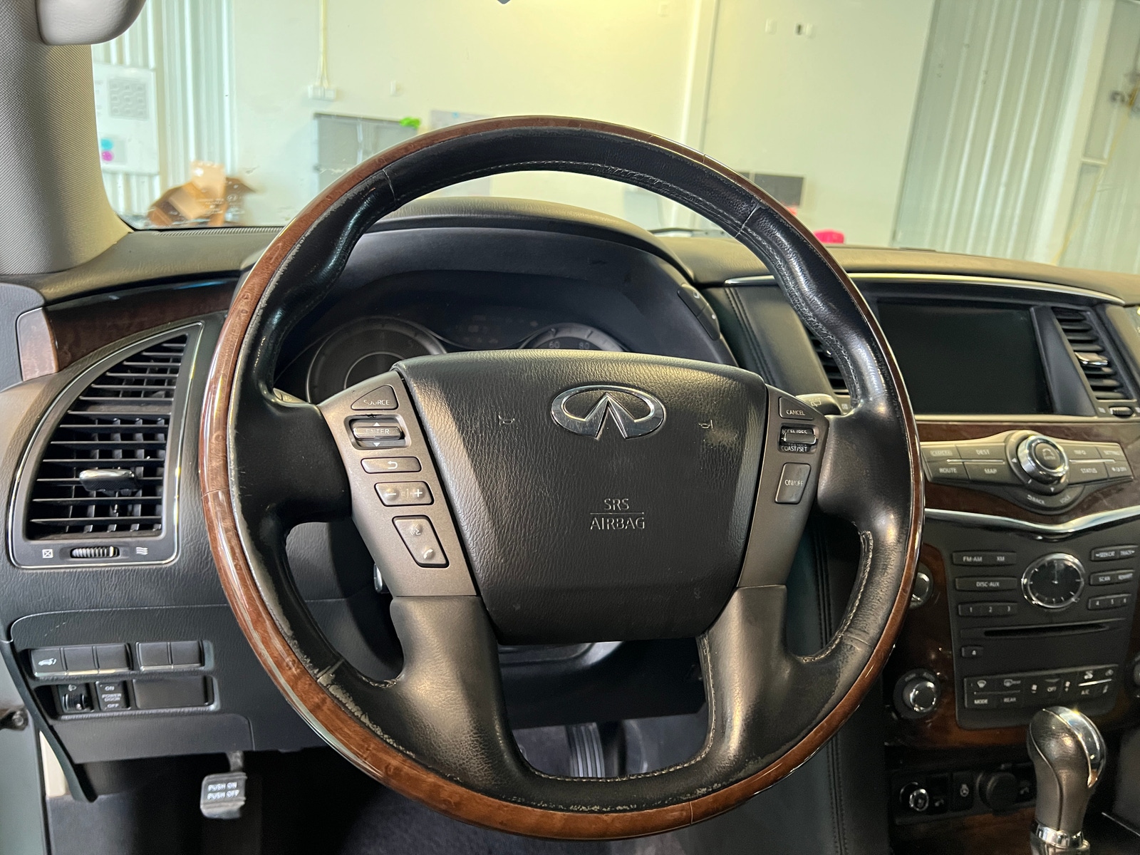 Thumbnail: 2013 INFINITI QX56 - 4