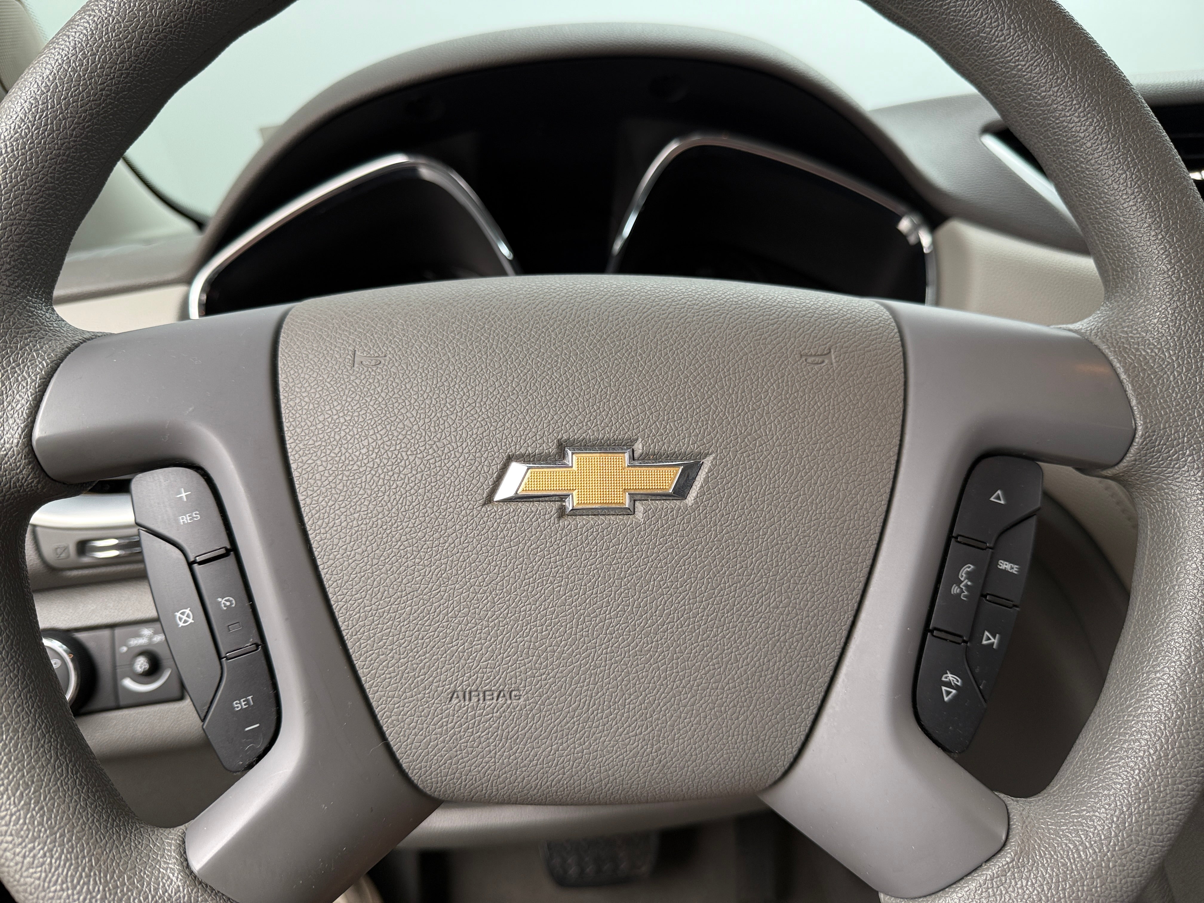 2017 Chevrolet Traverse LS 5