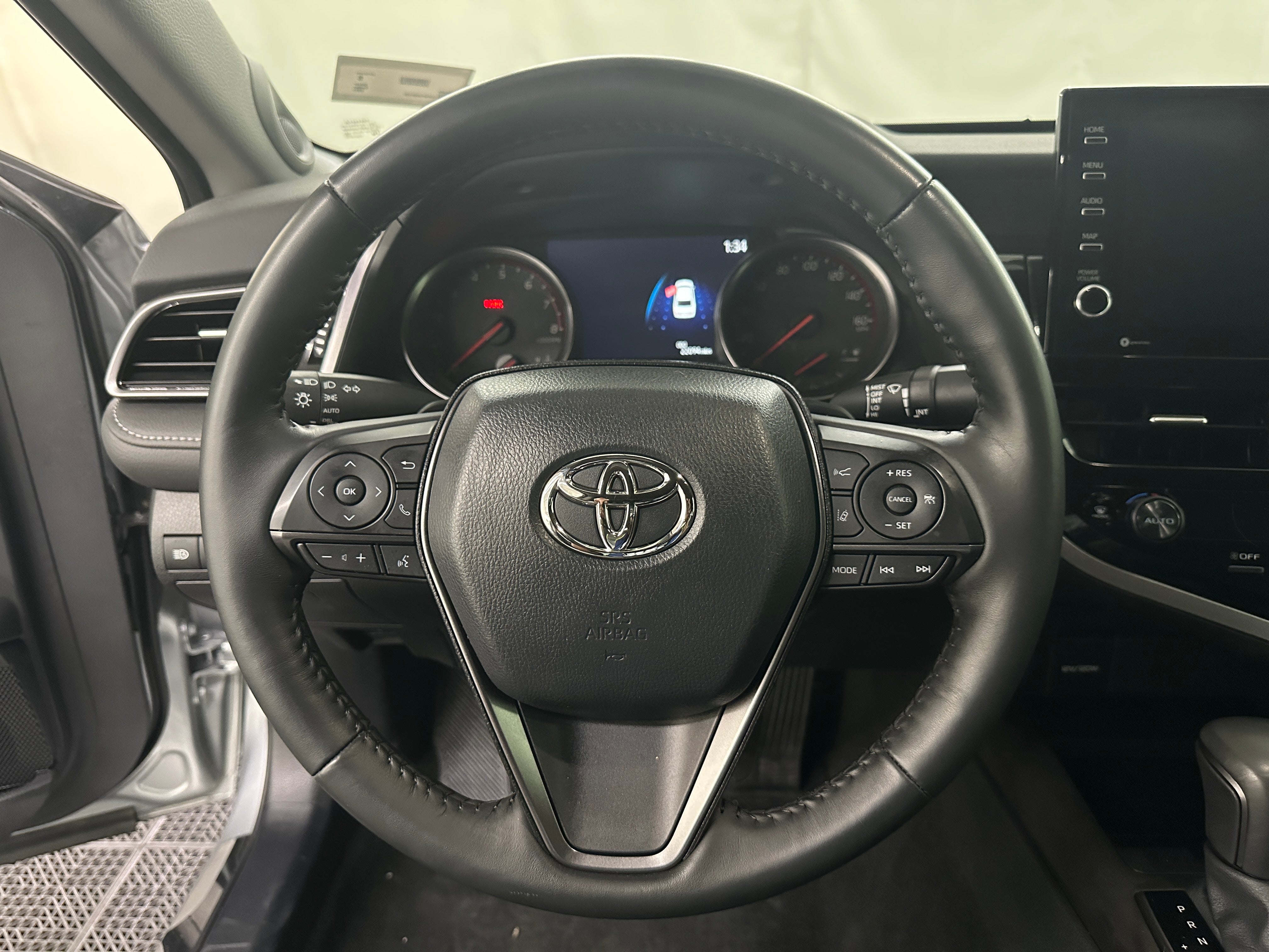 2023 Toyota Camry XSE 4