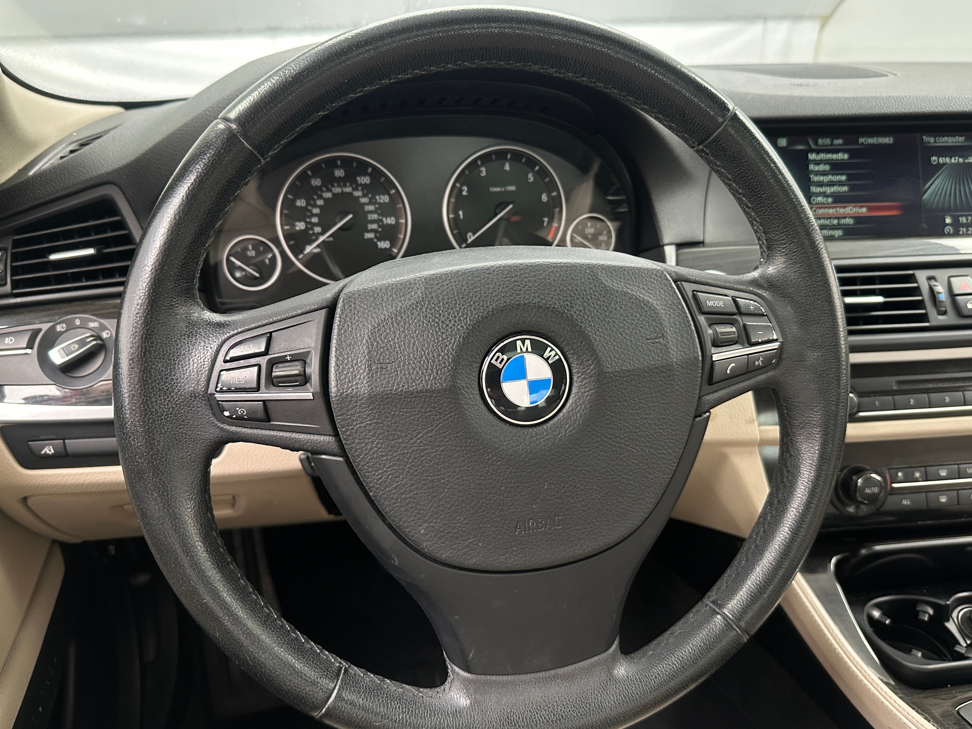 2013 BMW 5 Series 528i 4