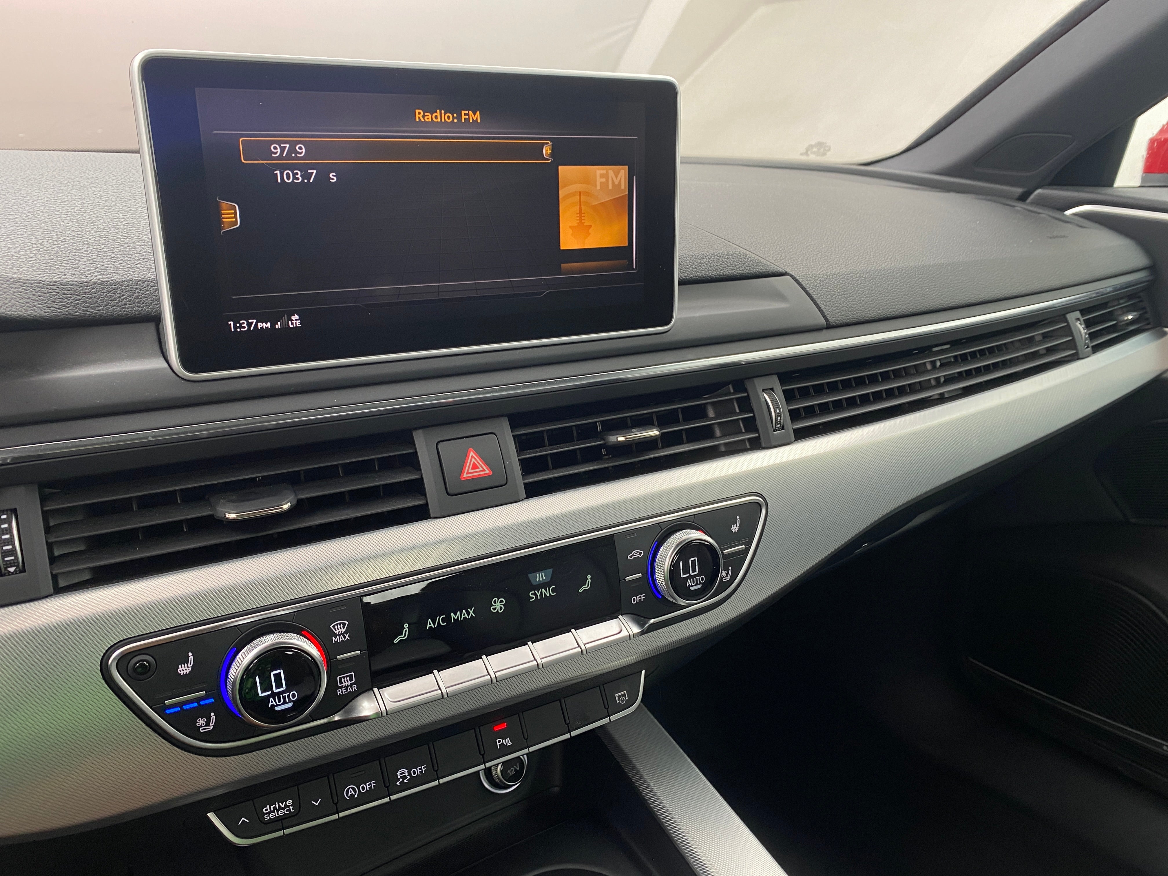 2017 Audi A4 Prestige 3