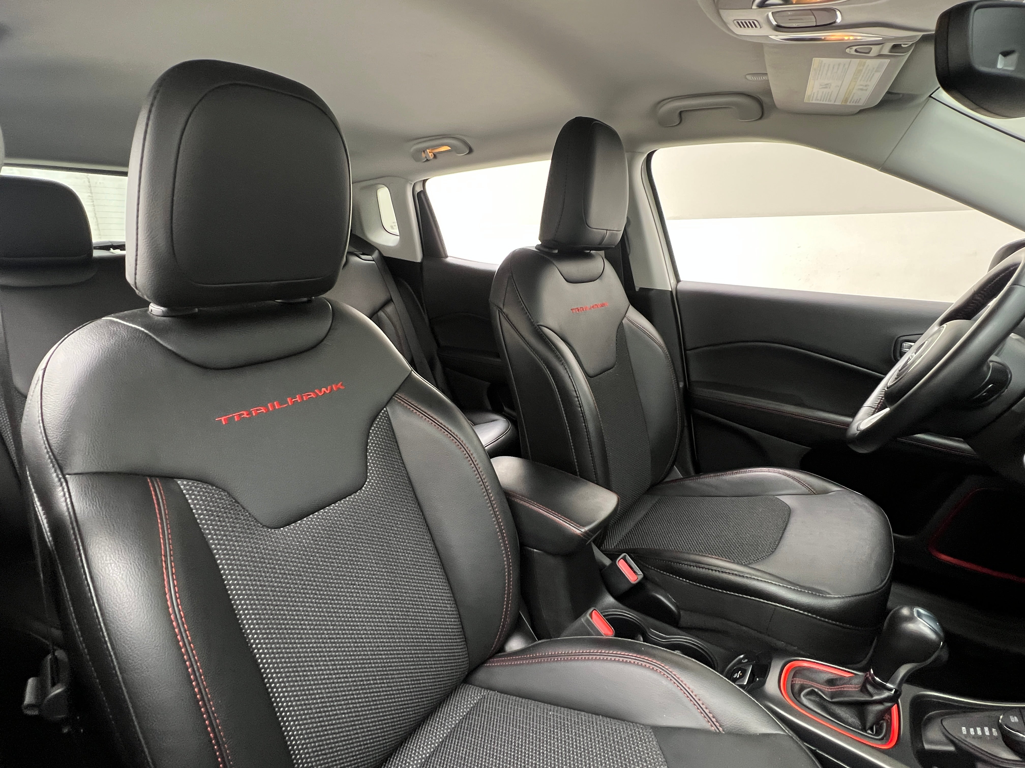 2020 Jeep Compass Trailhawk 2