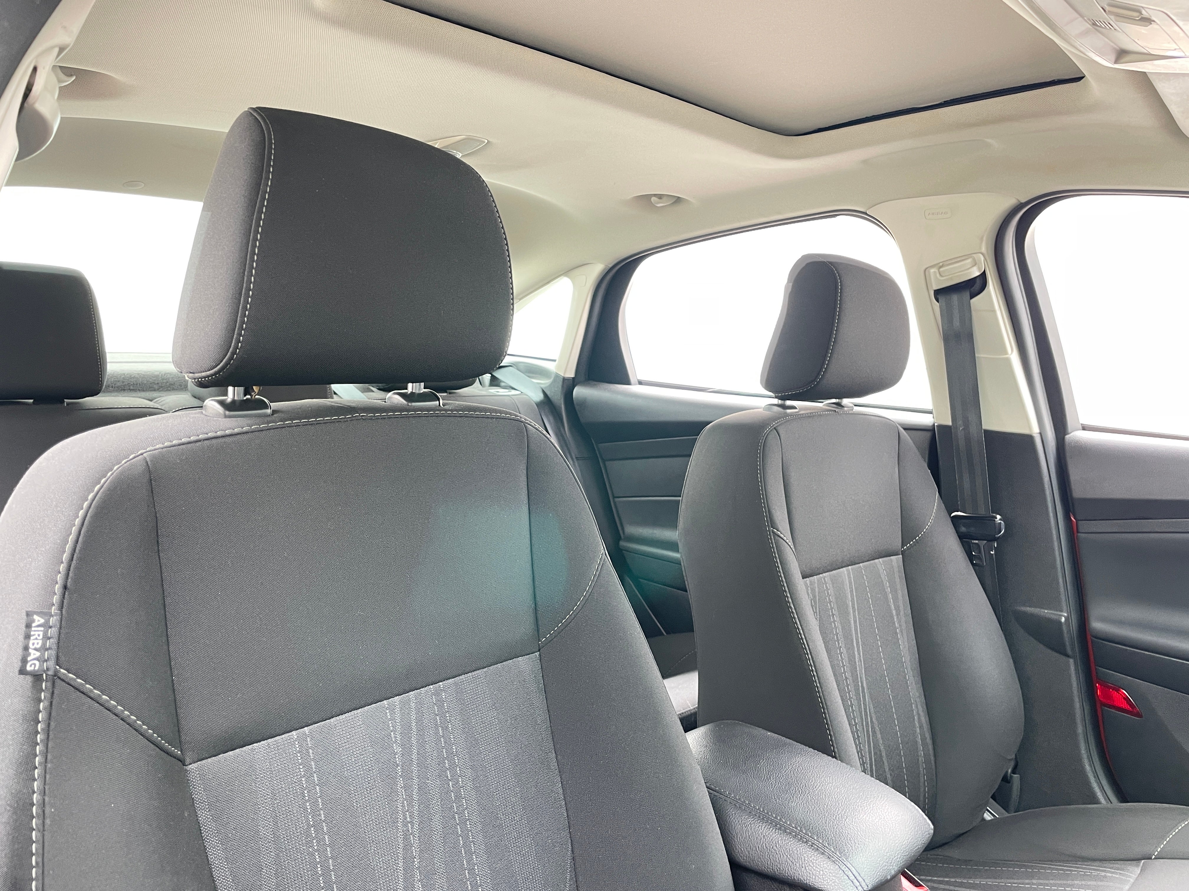 2018 Ford Focus SEL 2