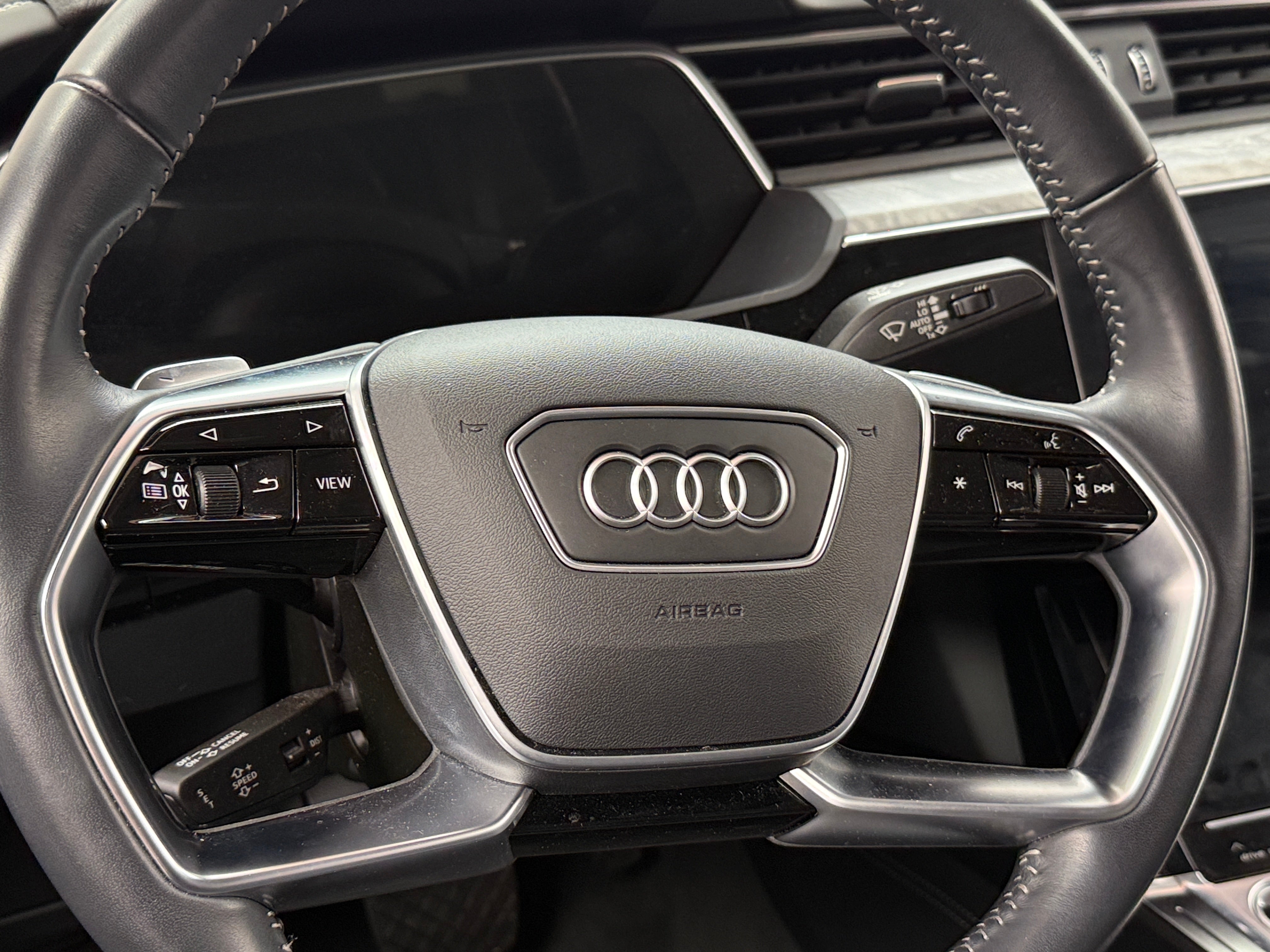 2021 Audi e-tron S Prestige 4