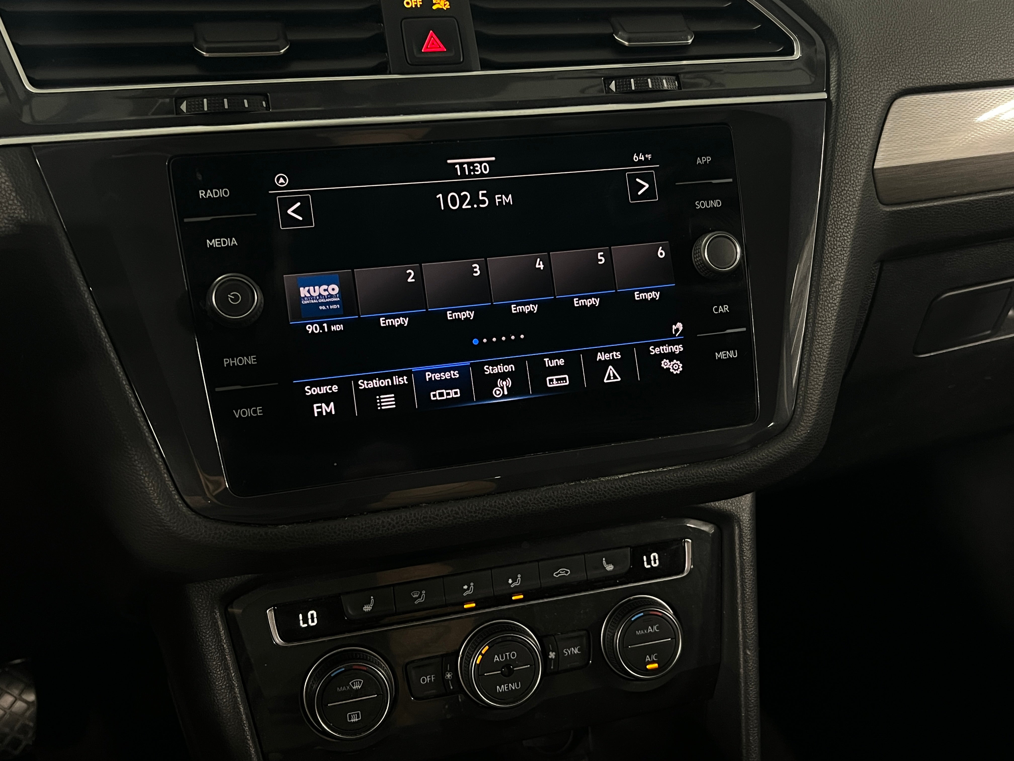 2021 Volkswagen Tiguan SE 3