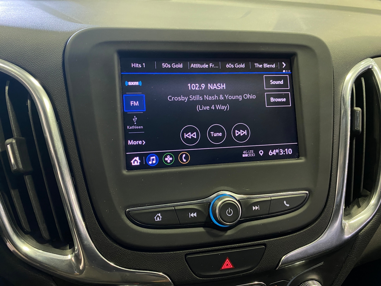 Thumbnail: 2020 Chevrolet Equinox - 4
