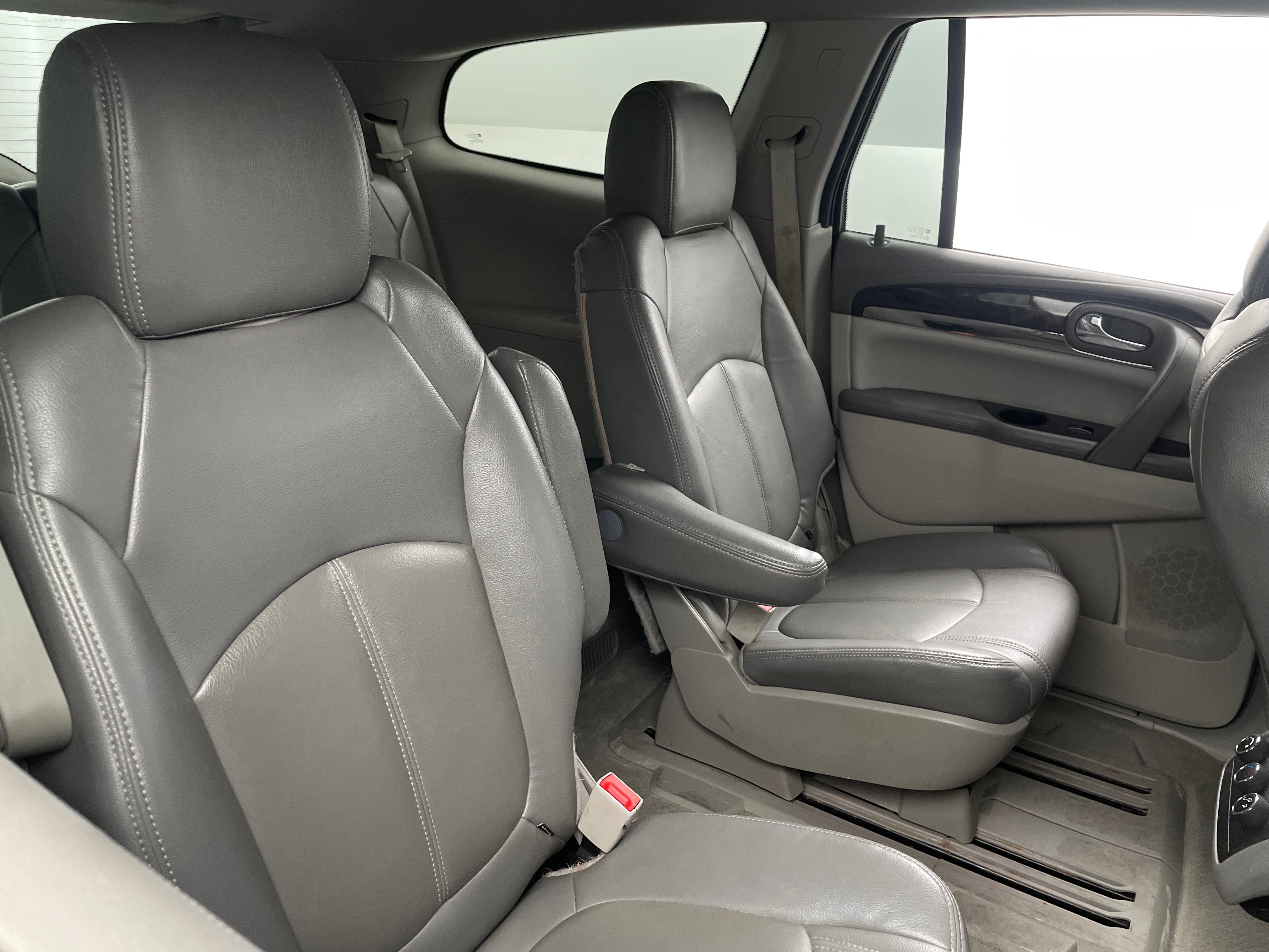 2016 Buick Enclave Convenience 6