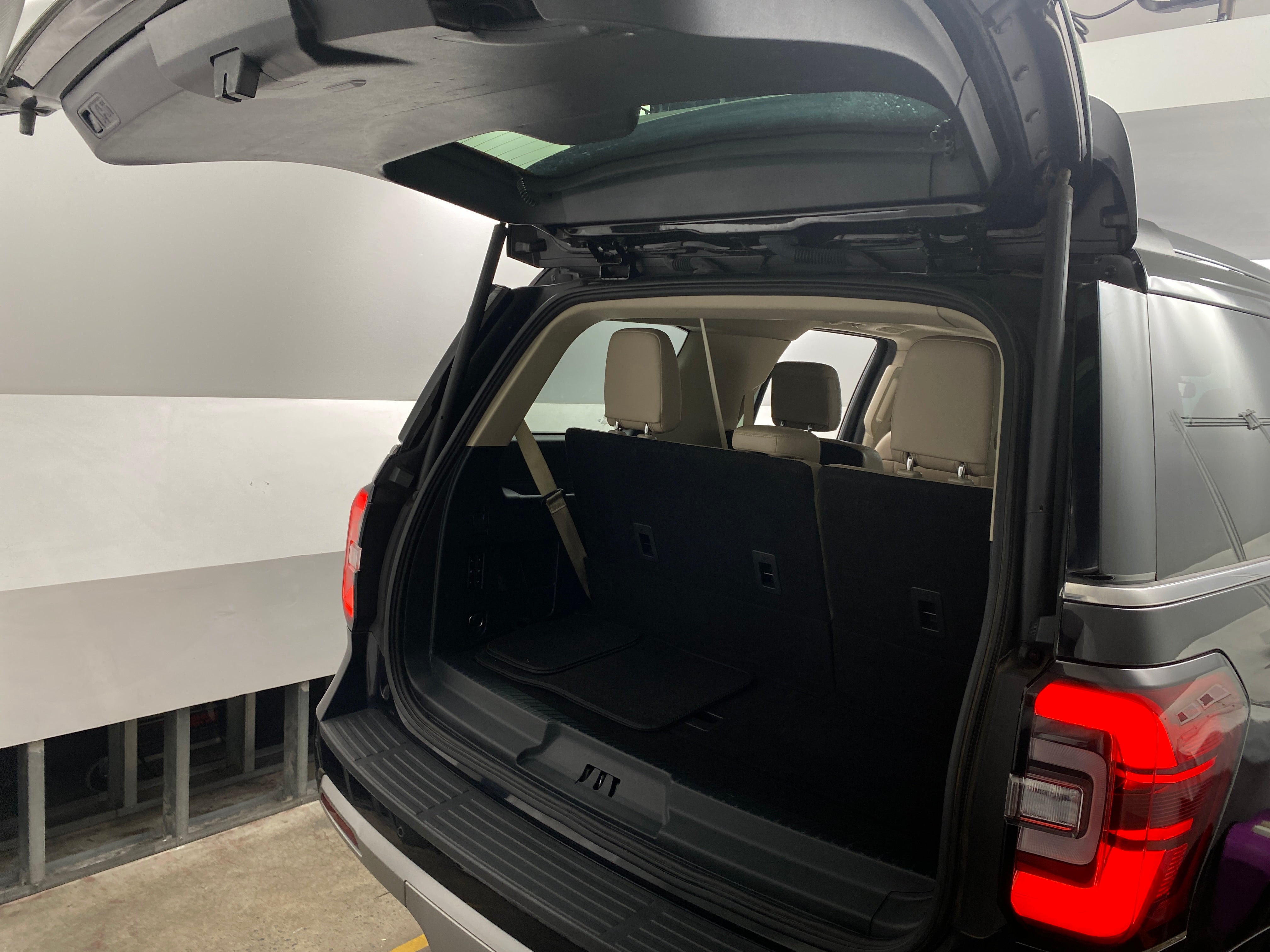 2023 Ford Expedition Limited 6