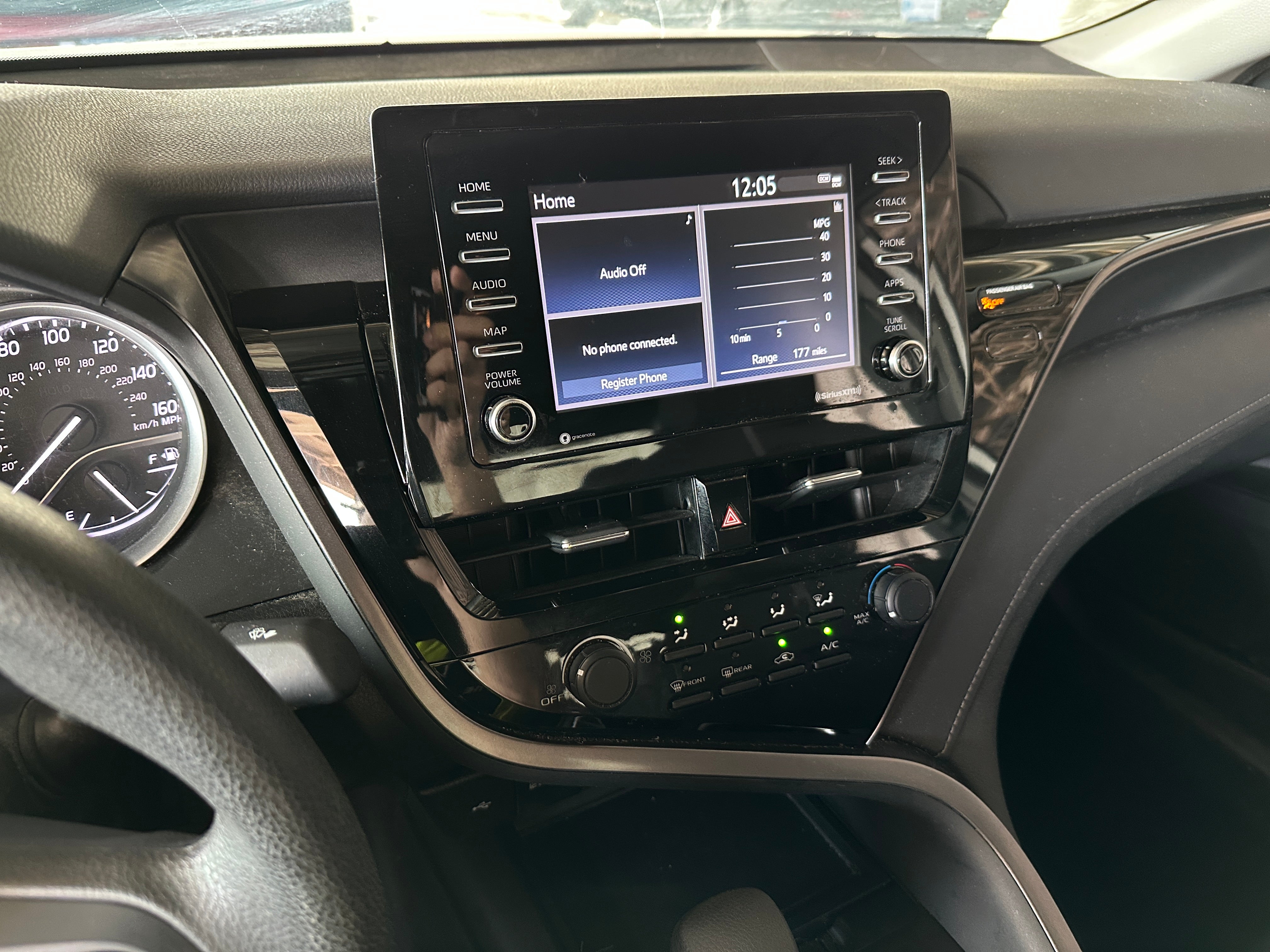 2021 Toyota Camry LE 4