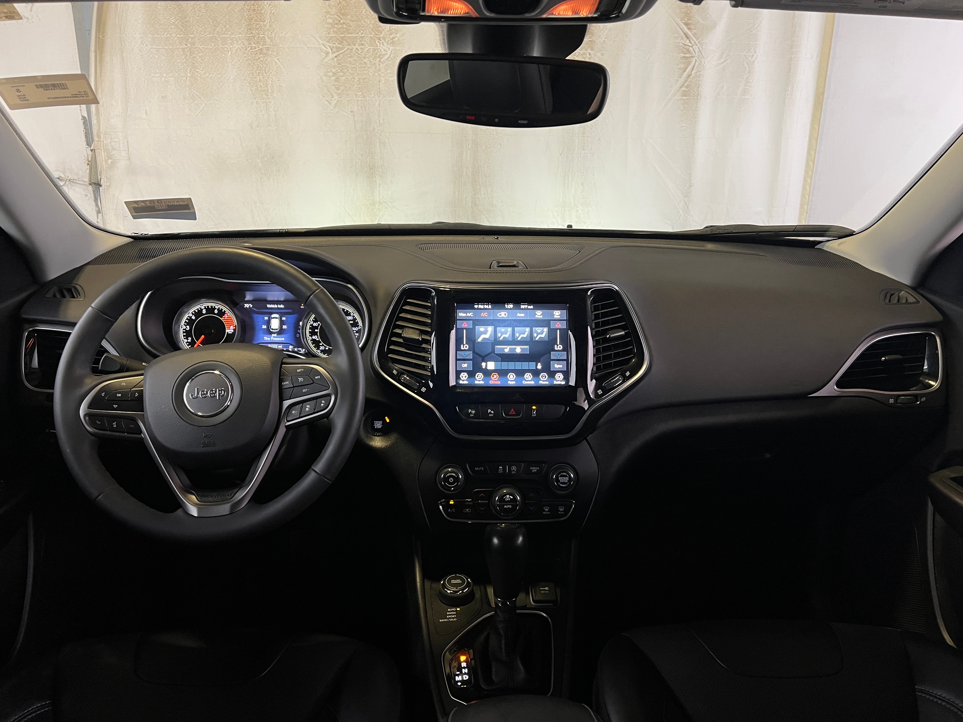 2022 Jeep Cherokee Limited Edition 2