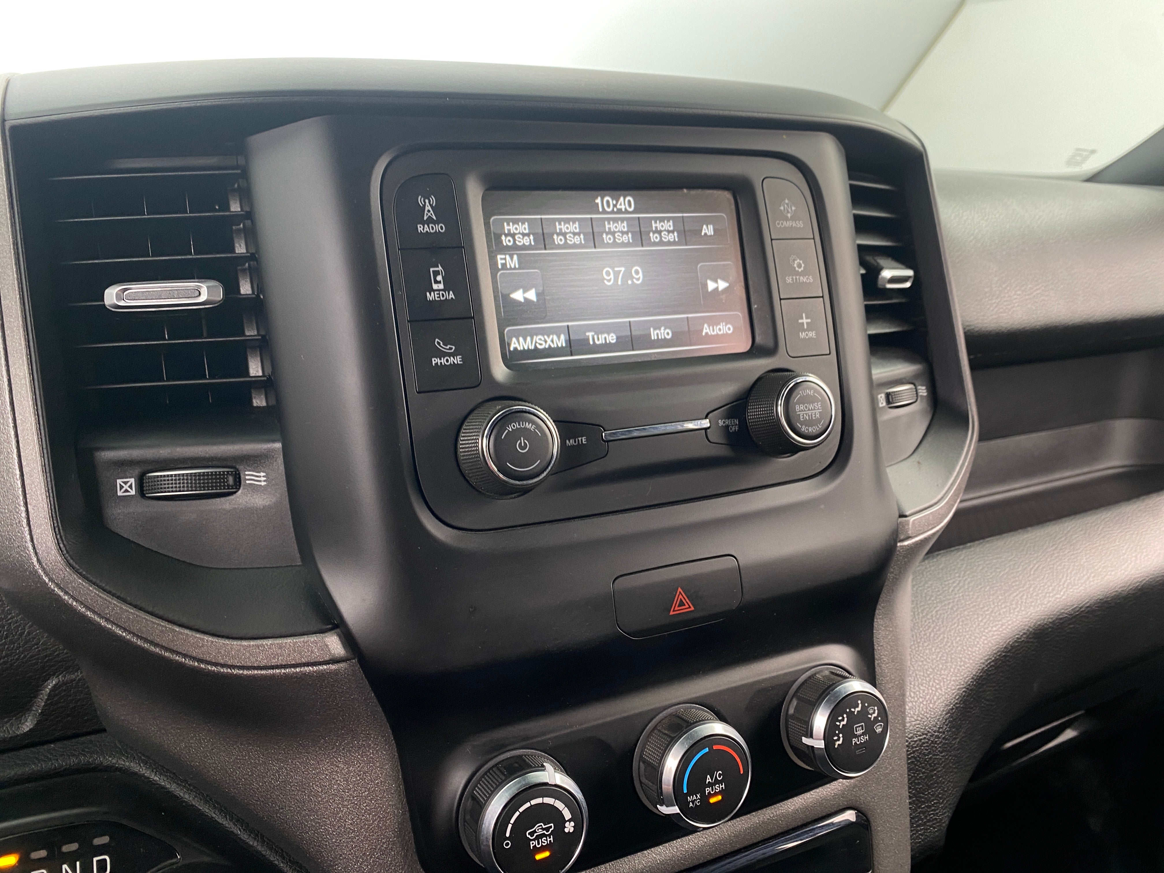 2022 RAM 2500 Tradesman 4
