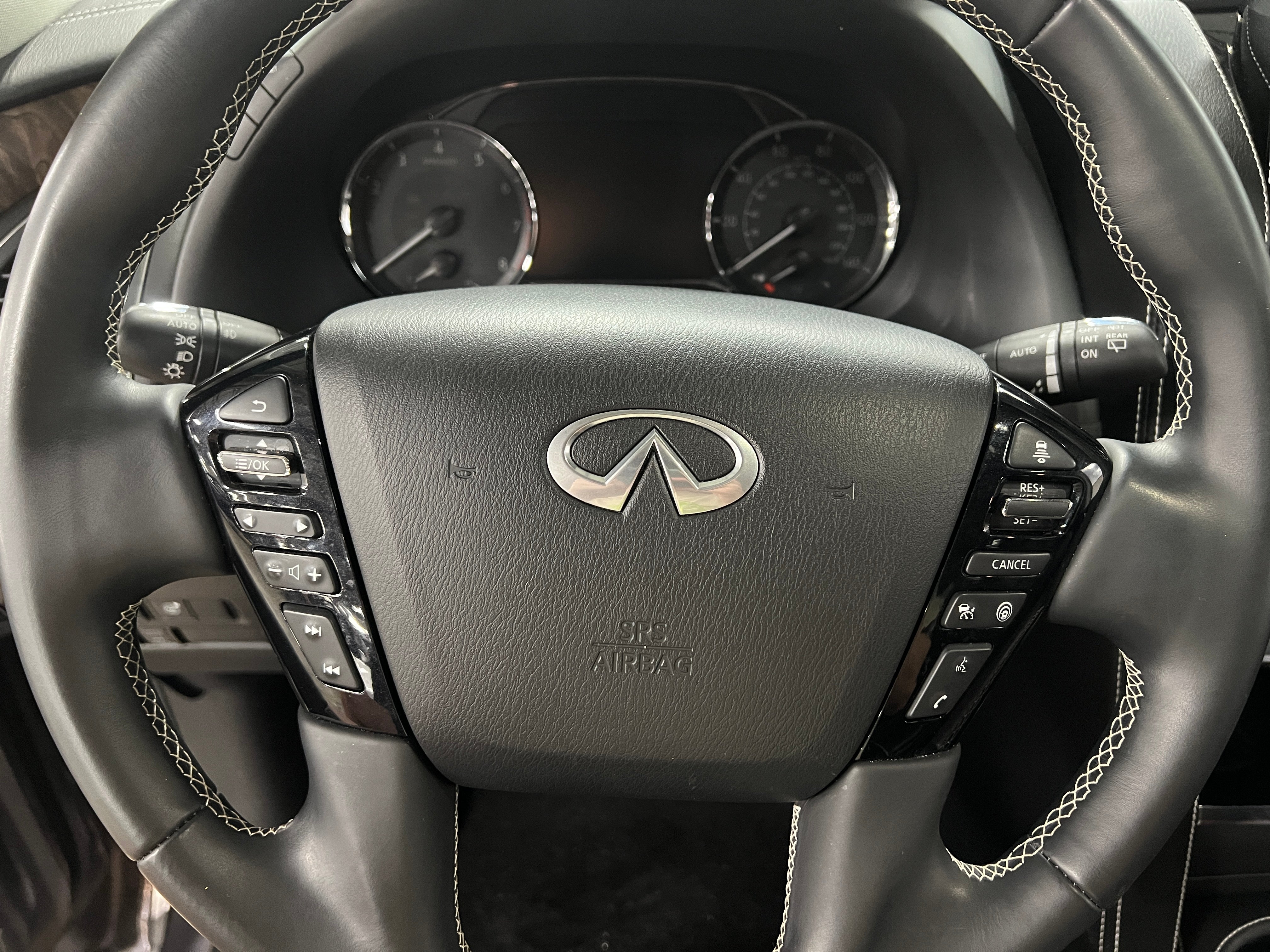 2023 INFINITI QX80 Premium Select 4