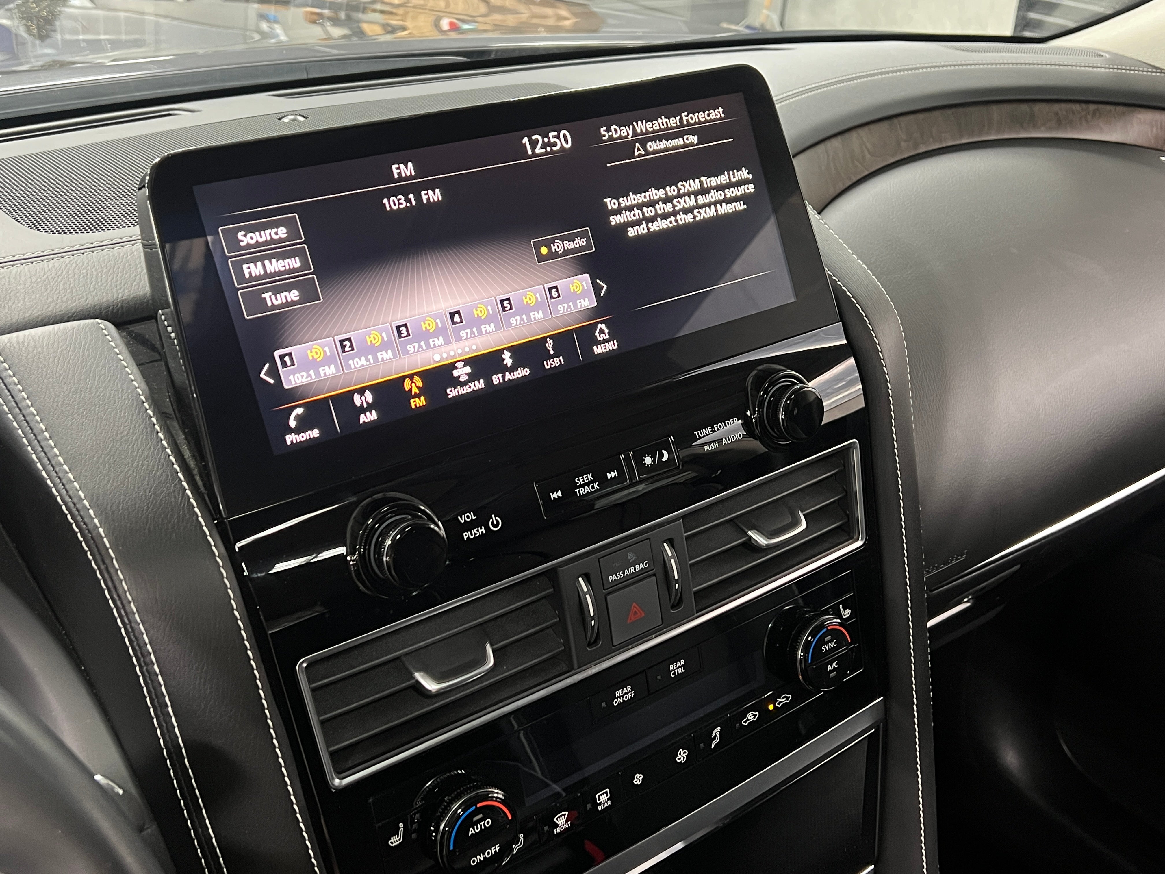 2023 INFINITI QX80 Premium Select 3