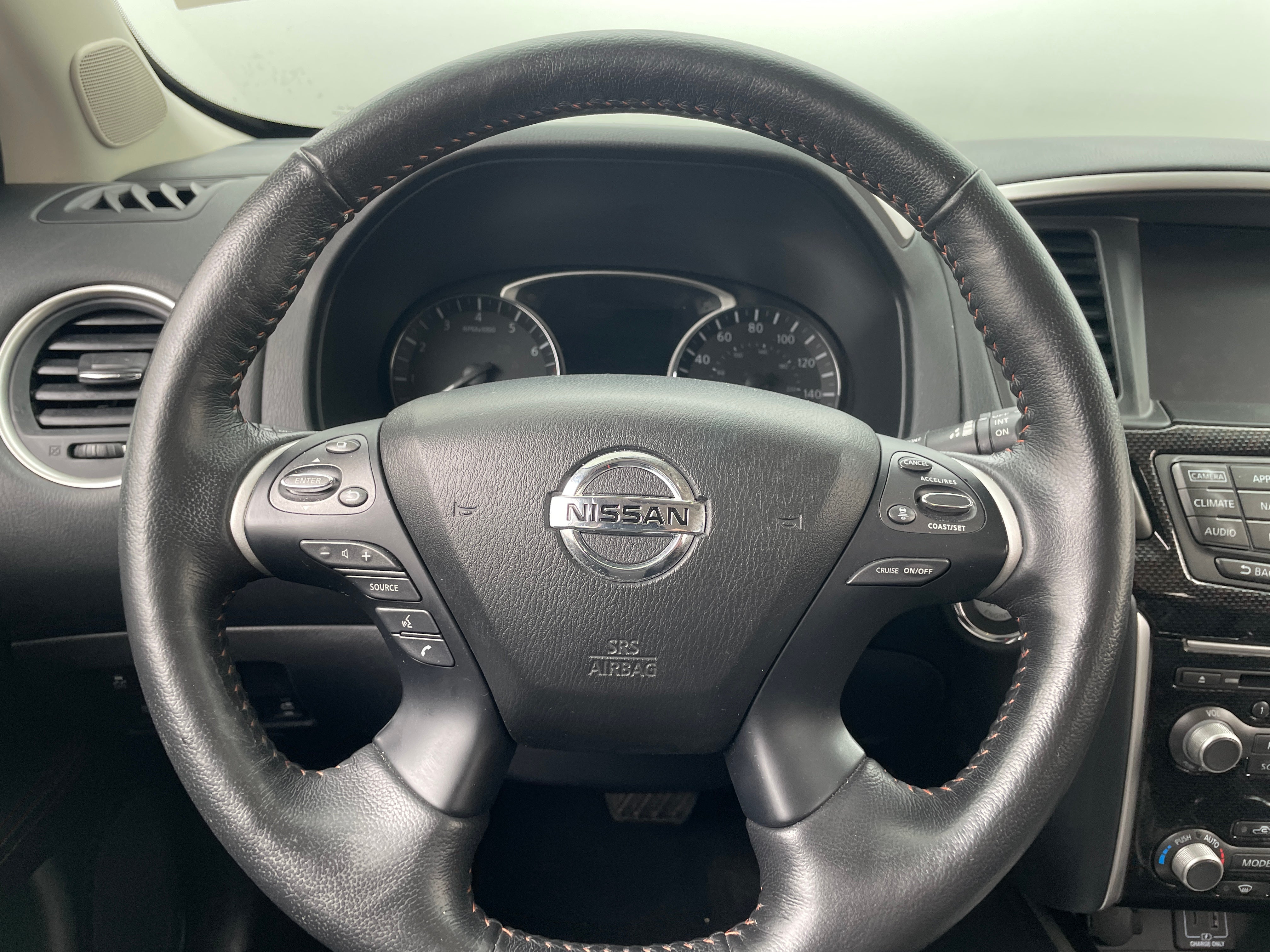 2020 Nissan Pathfinder SL 4