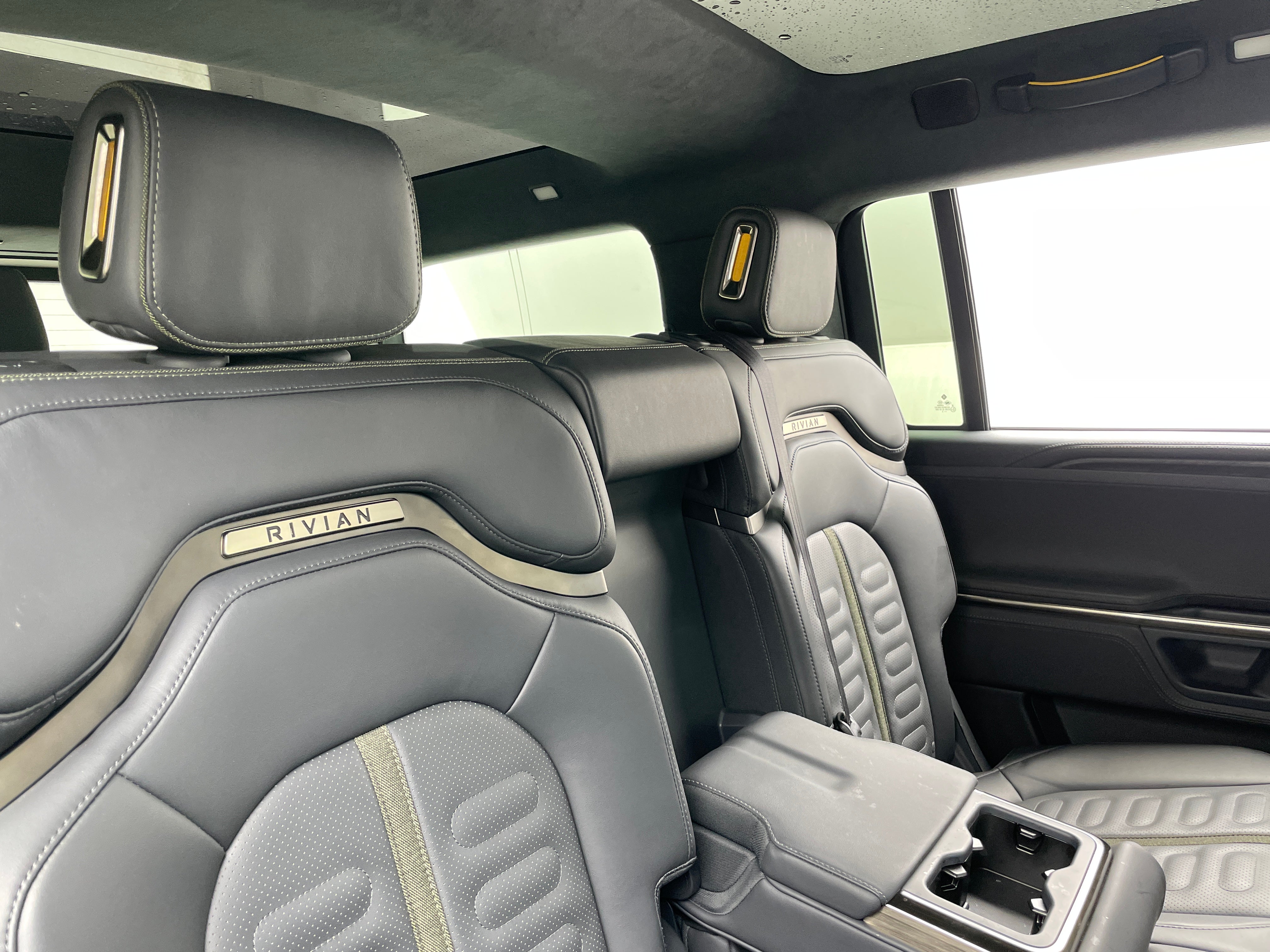 2023 Rivian R1S Launch Edition 5