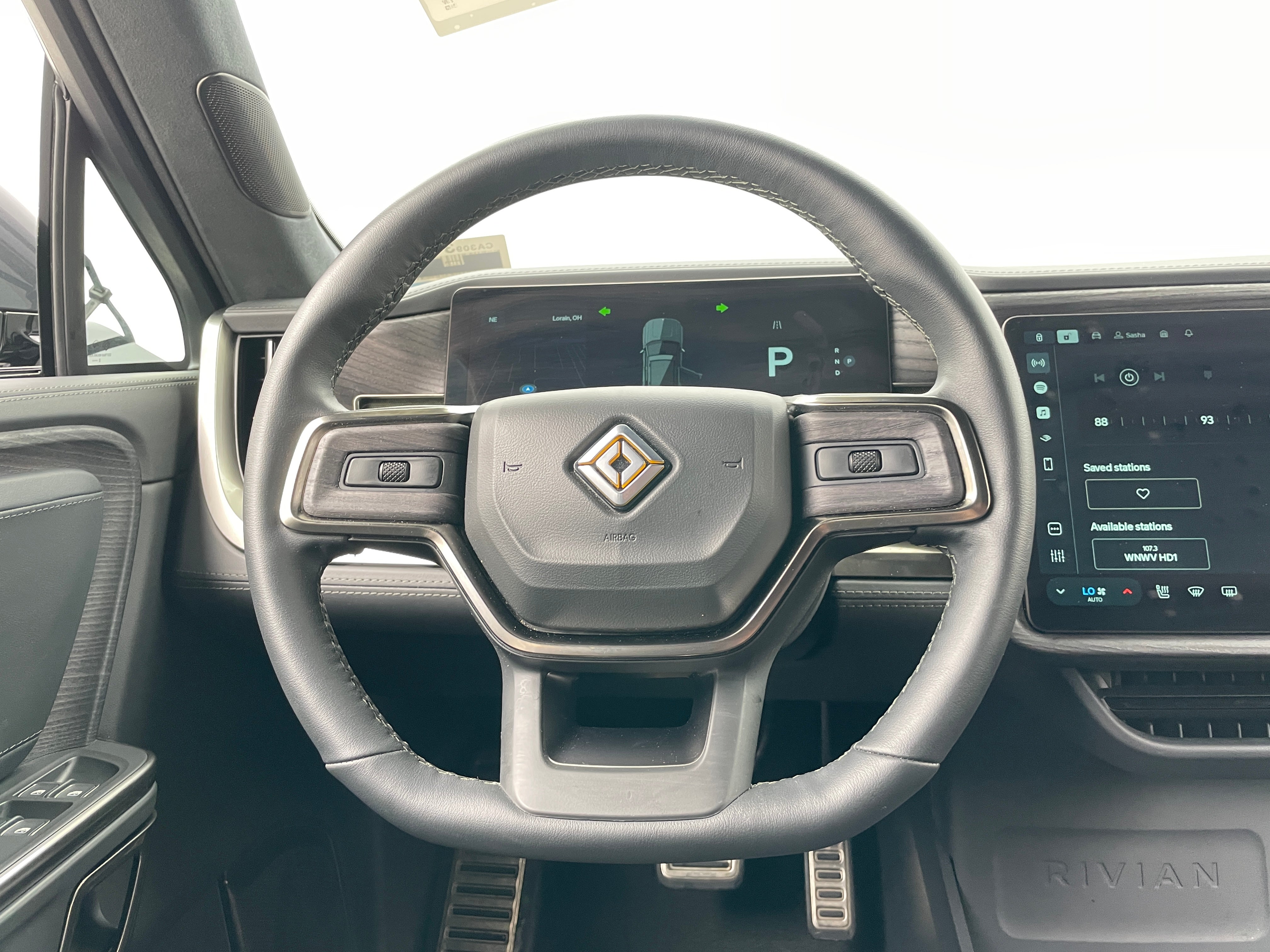 2023 Rivian R1S Launch Edition 4