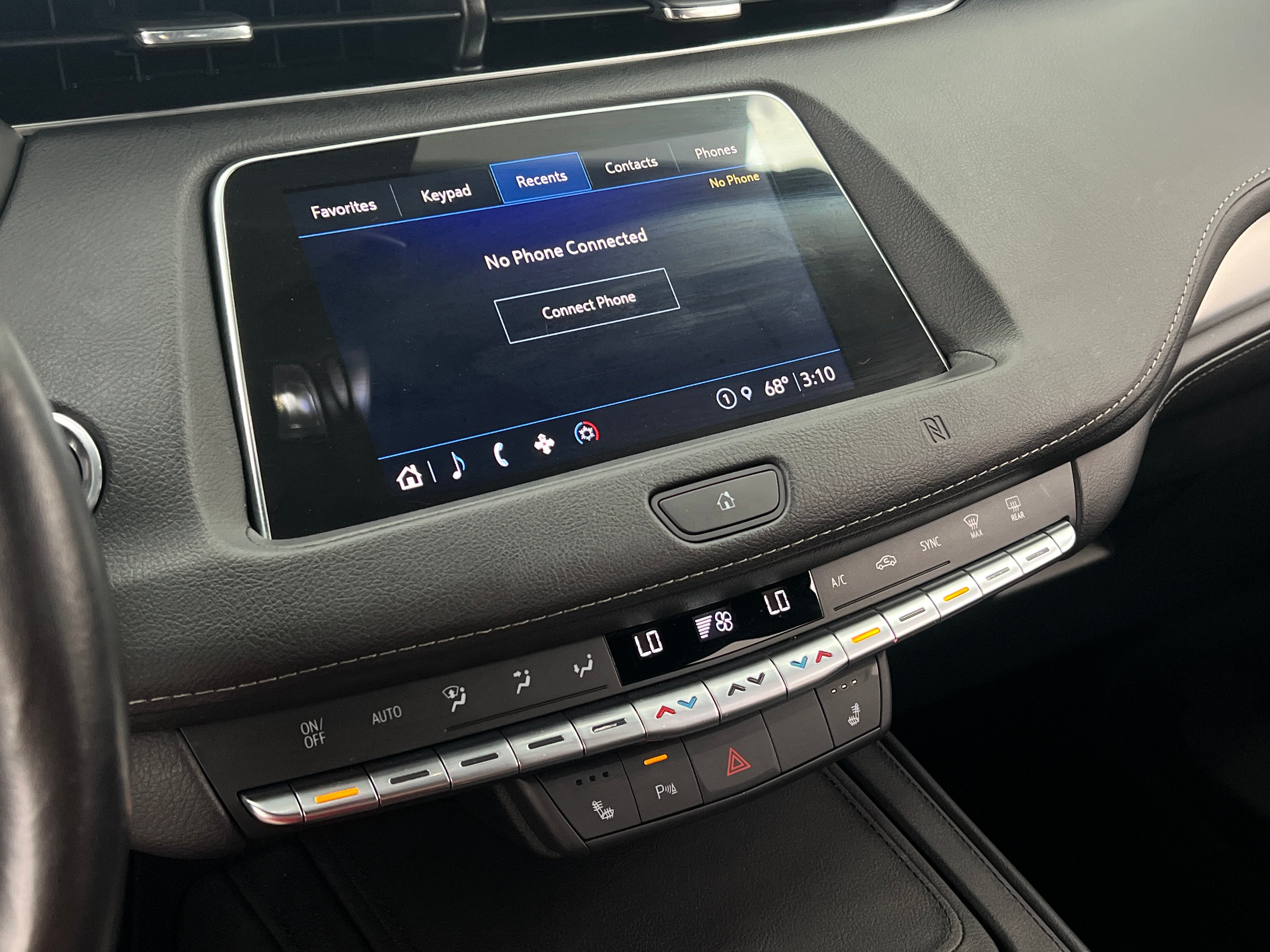 2021 Cadillac XT4 Premium Luxury 3