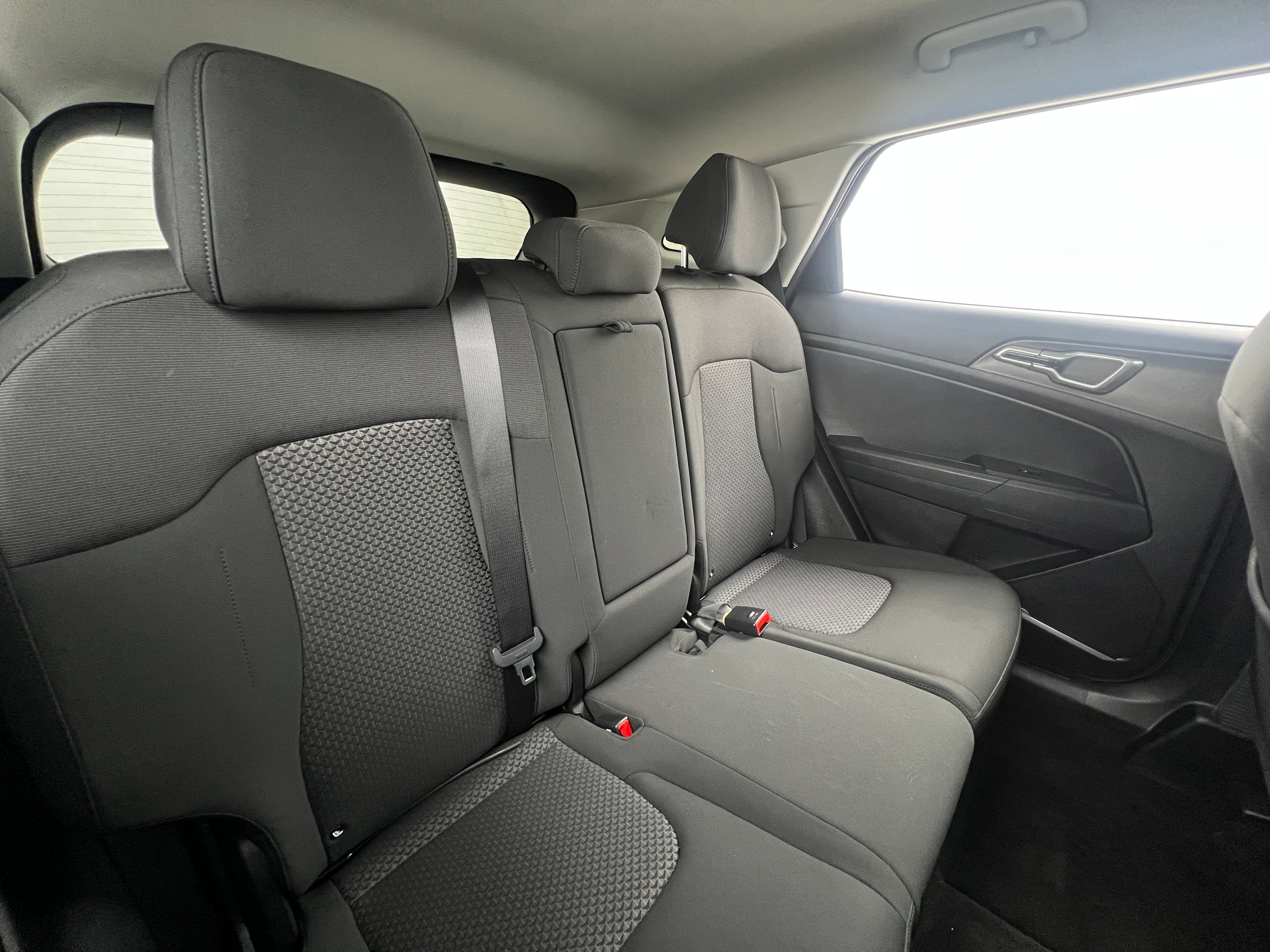 2023 Kia Sportage LX 6