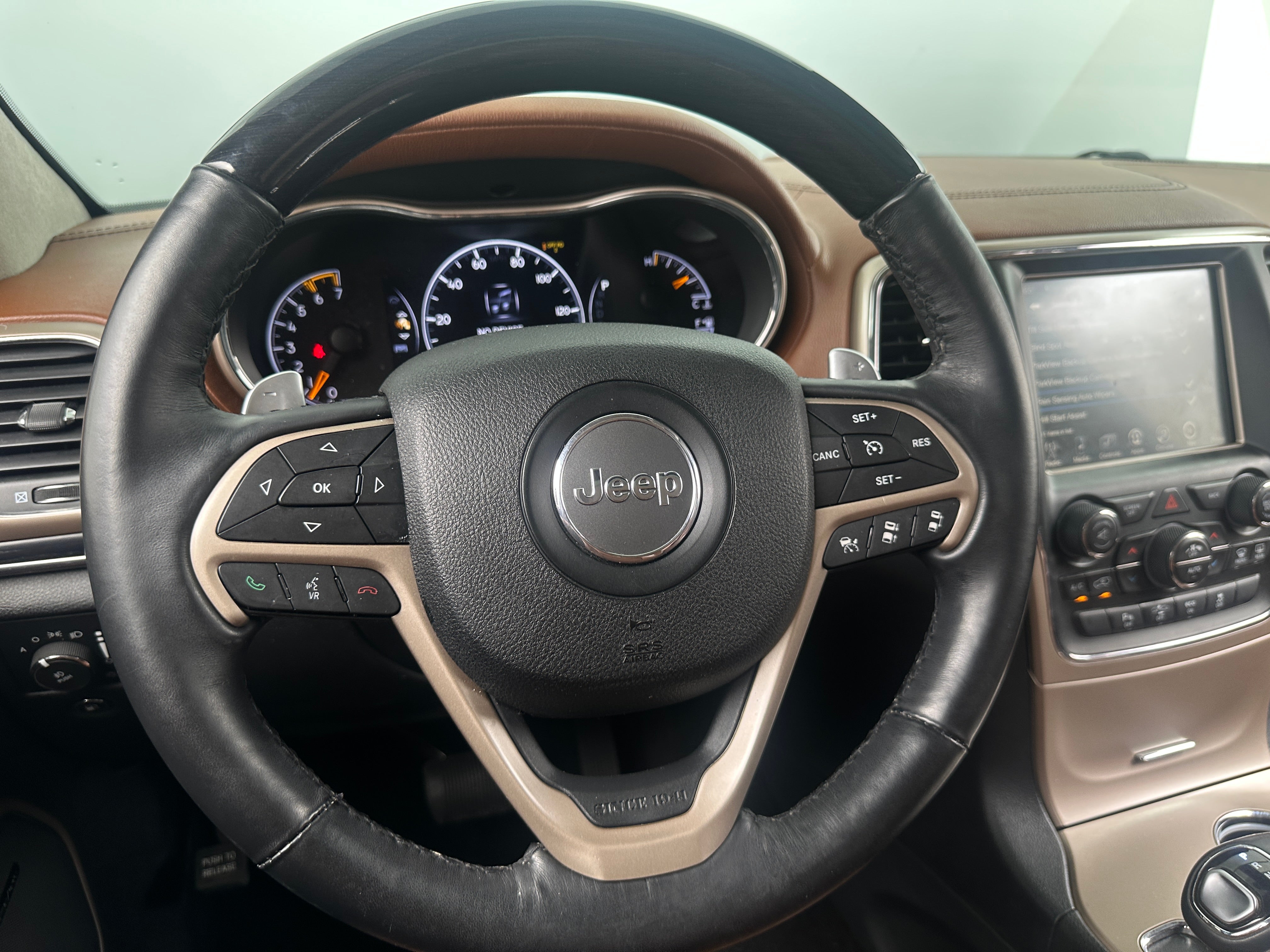 2015 Jeep Grand Cherokee Summit 4