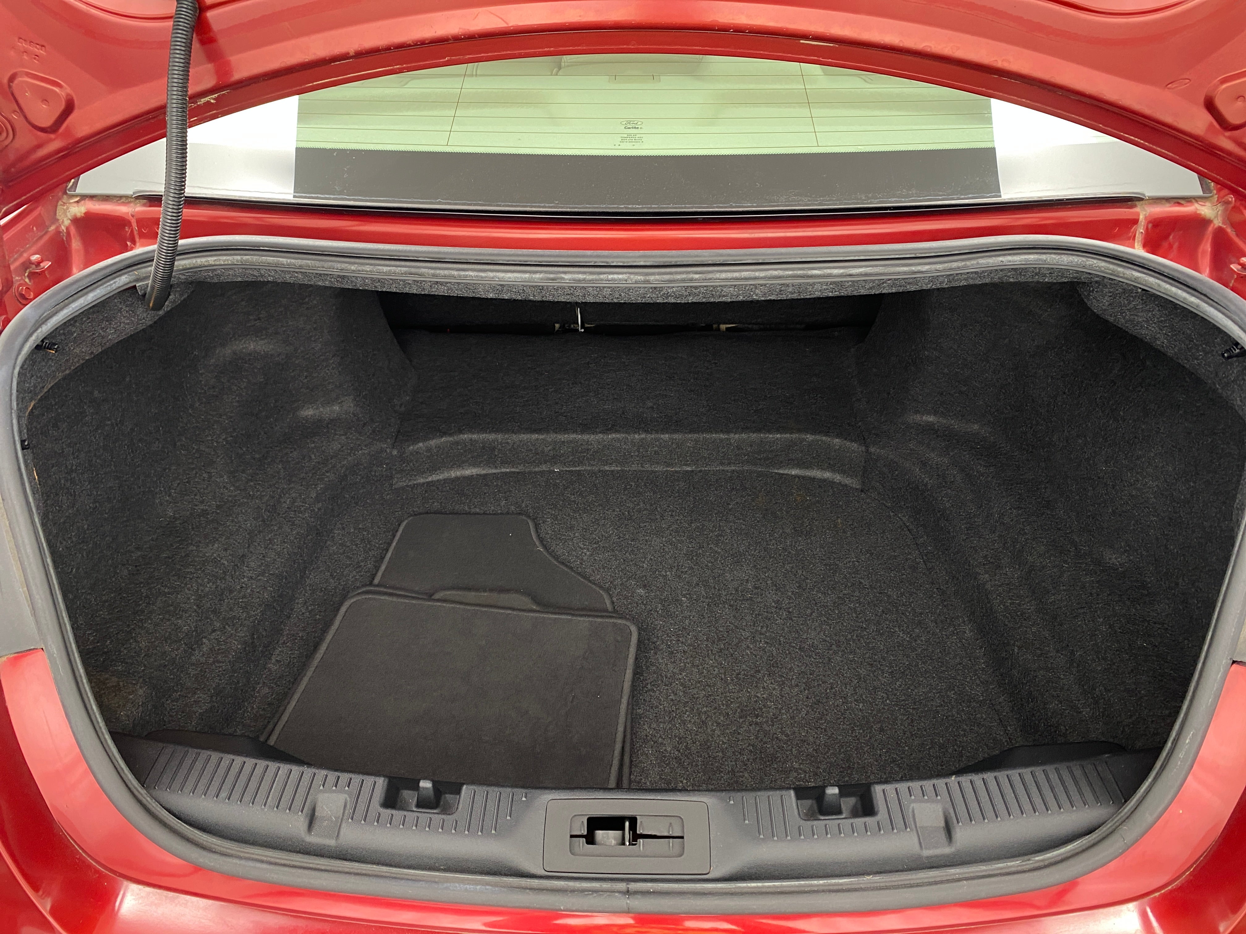 2016 Ford Taurus SEL 7