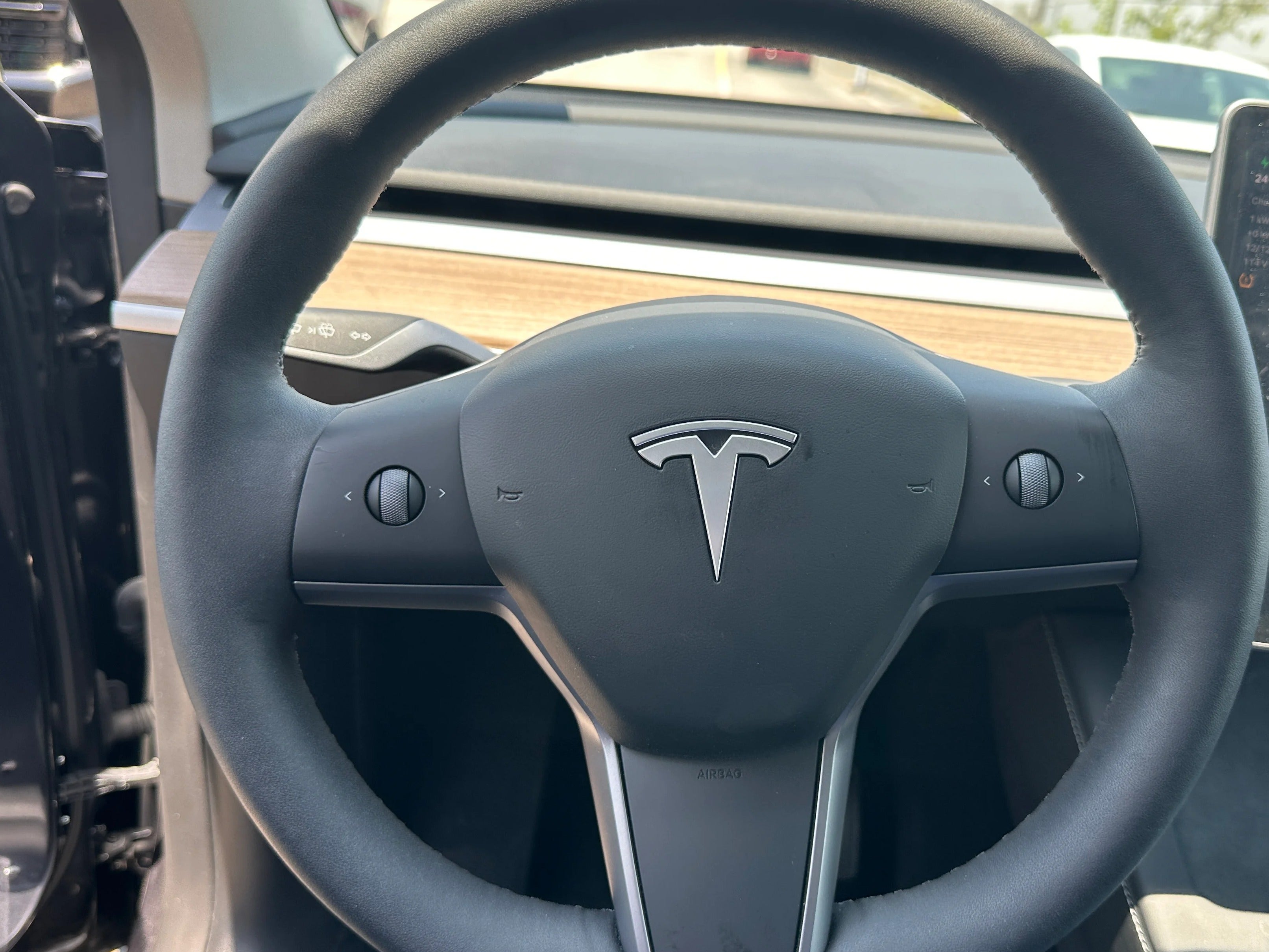 2024 Tesla Model Y Long Range 4