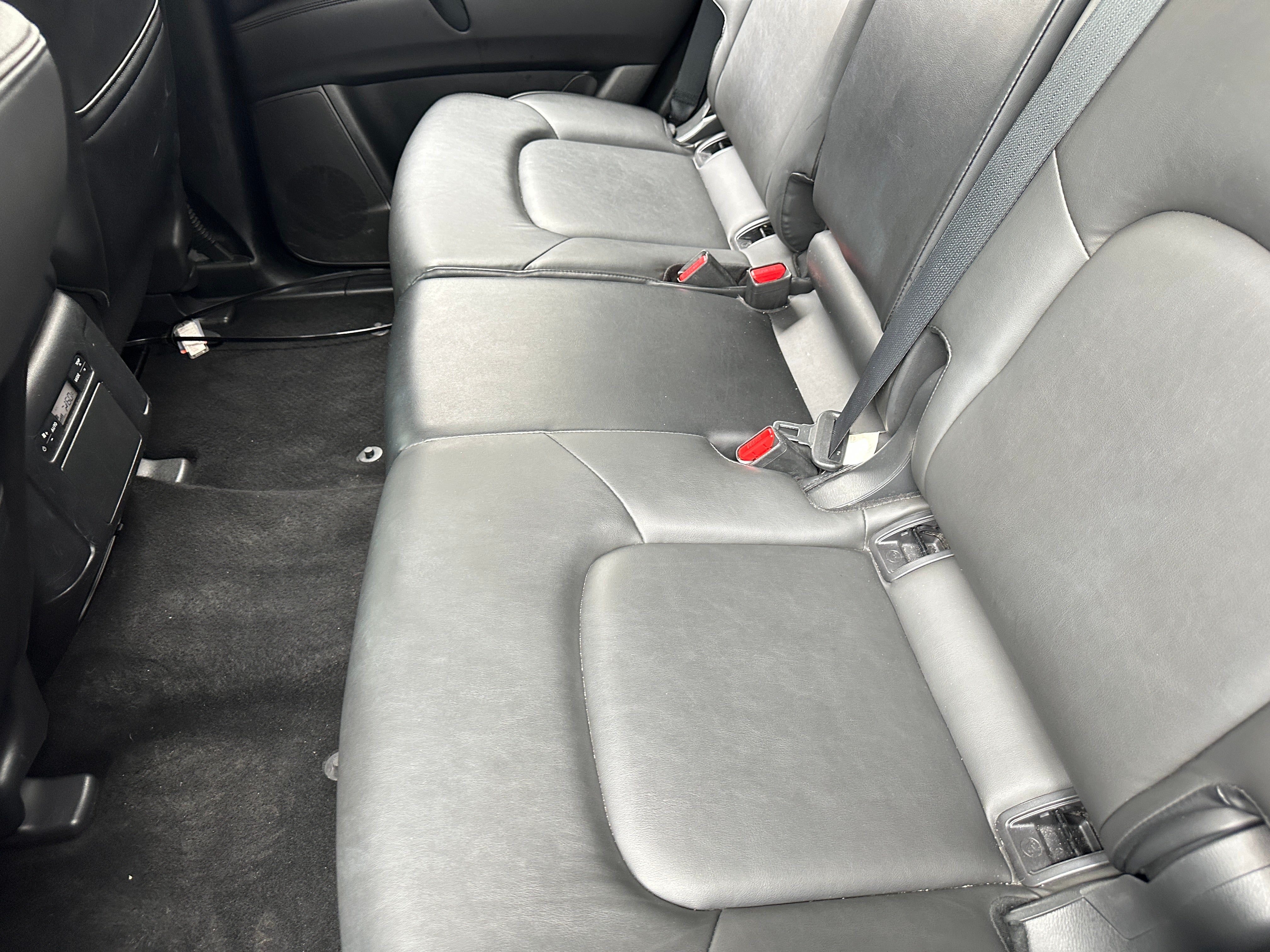 2023 Nissan Armada SV 5