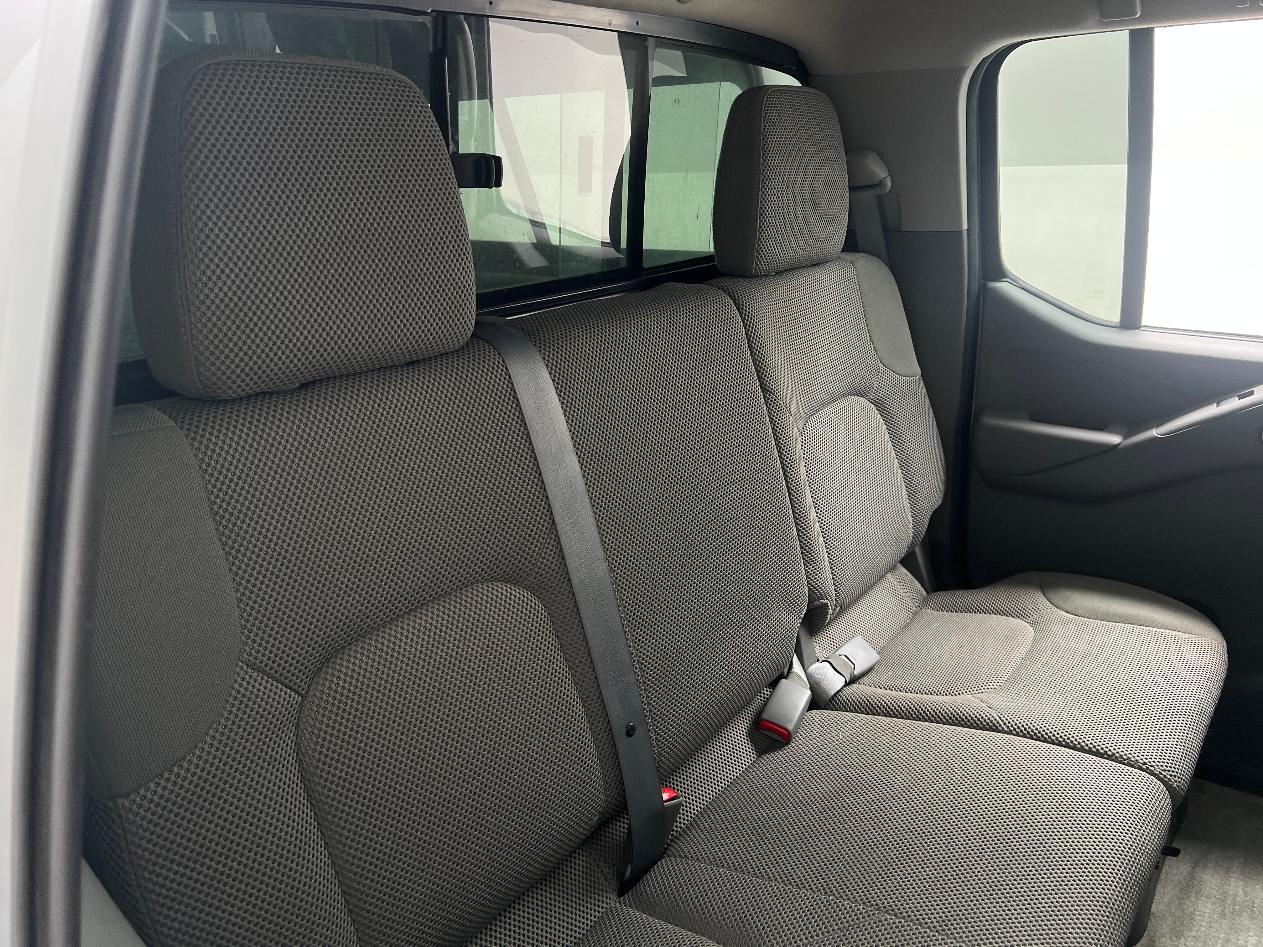 2016 Nissan Frontier SV 6