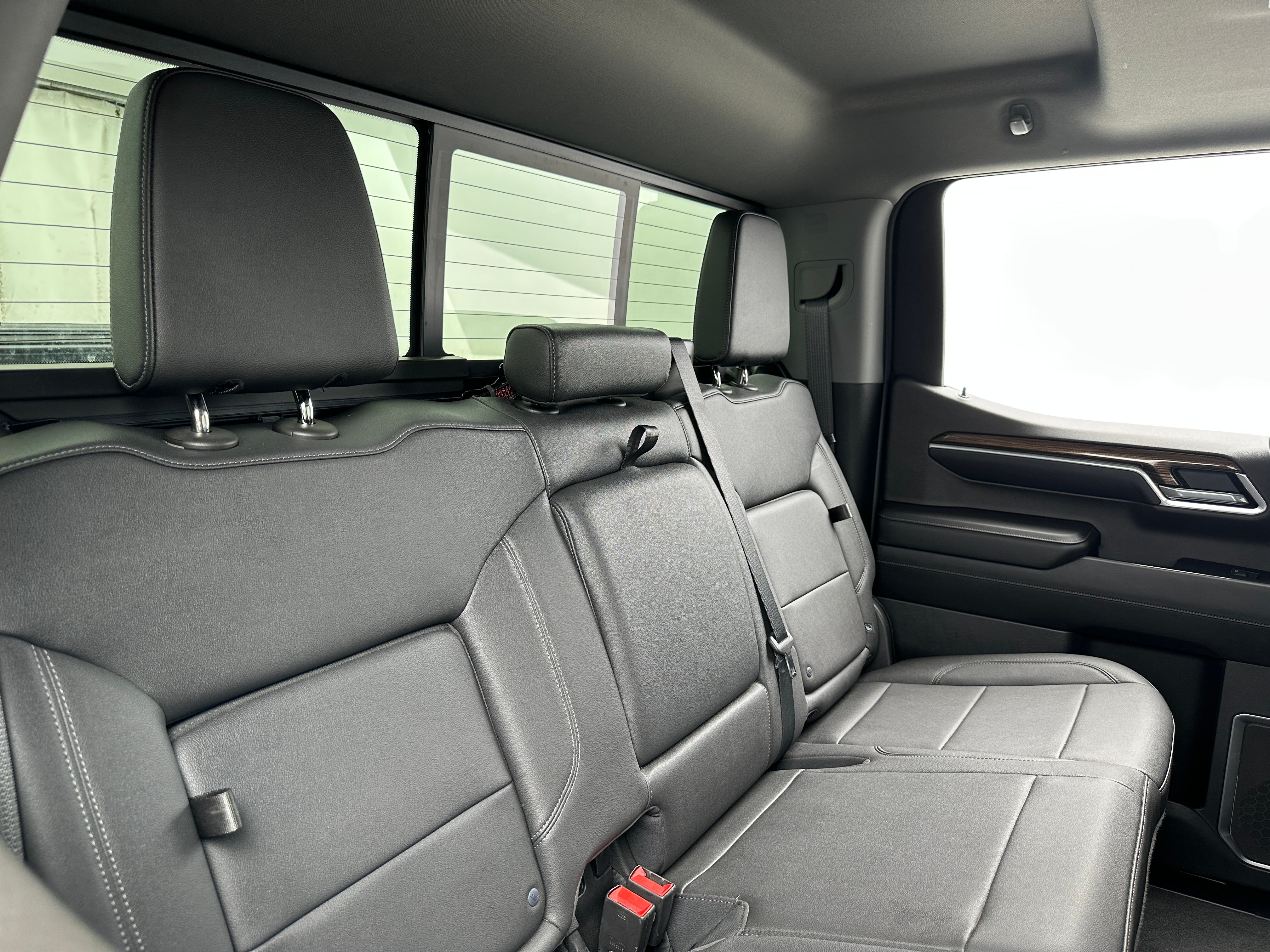 2022 Chevrolet Silverado 1500 RST 6