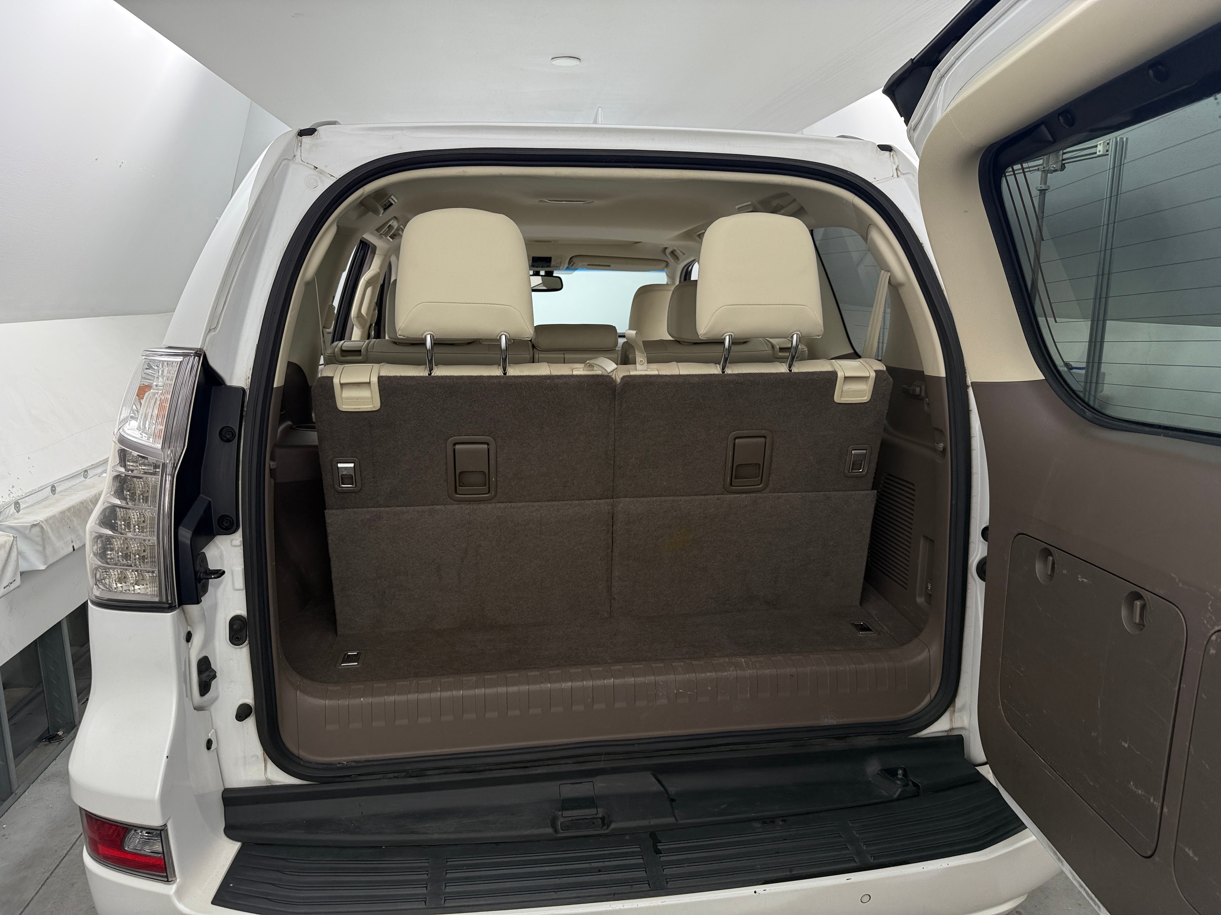 2016 Lexus GX 460 6