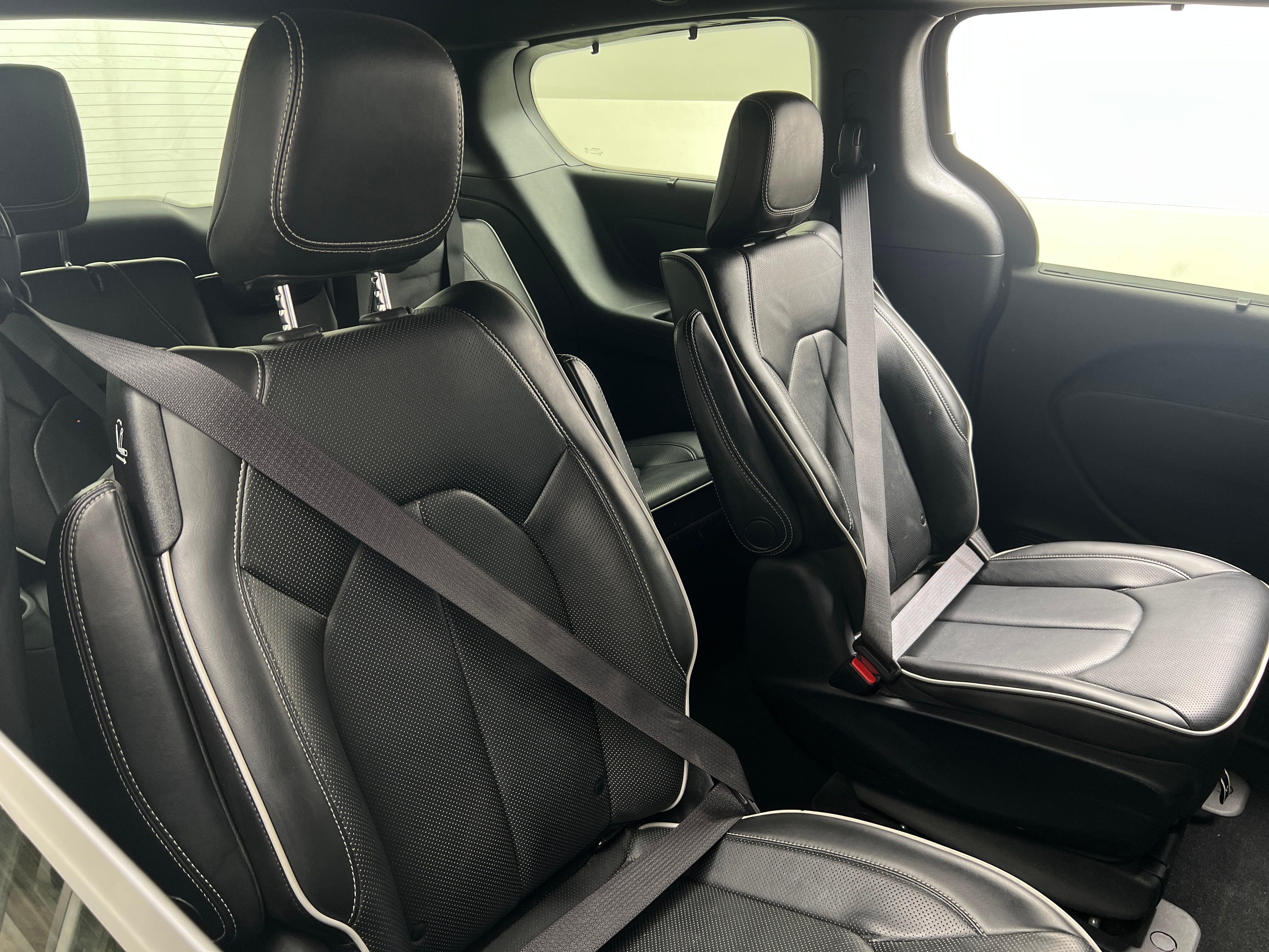 2020 Chrysler Pacifica Hybrid Limited 5