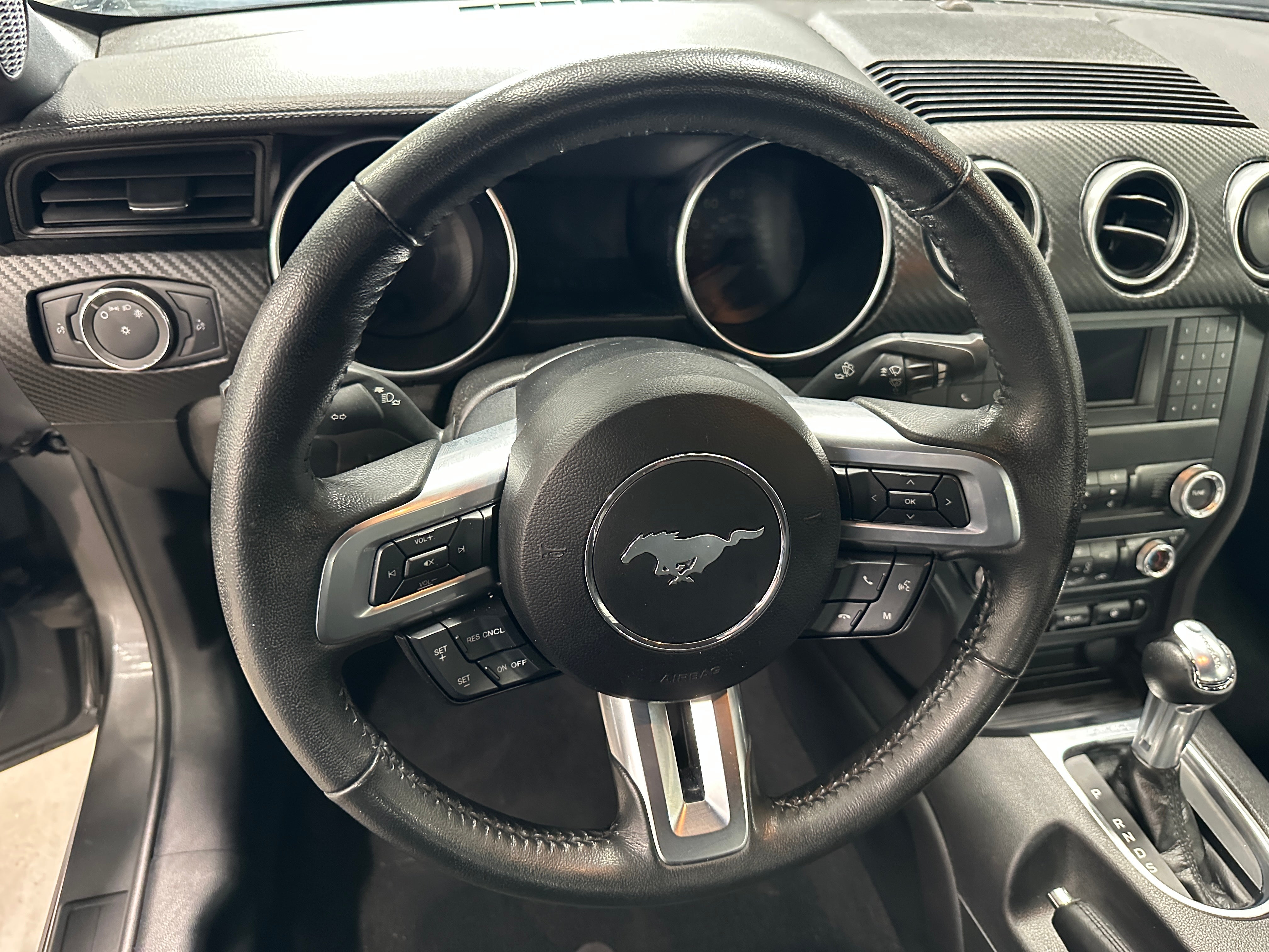 2021 Ford Mustang  4