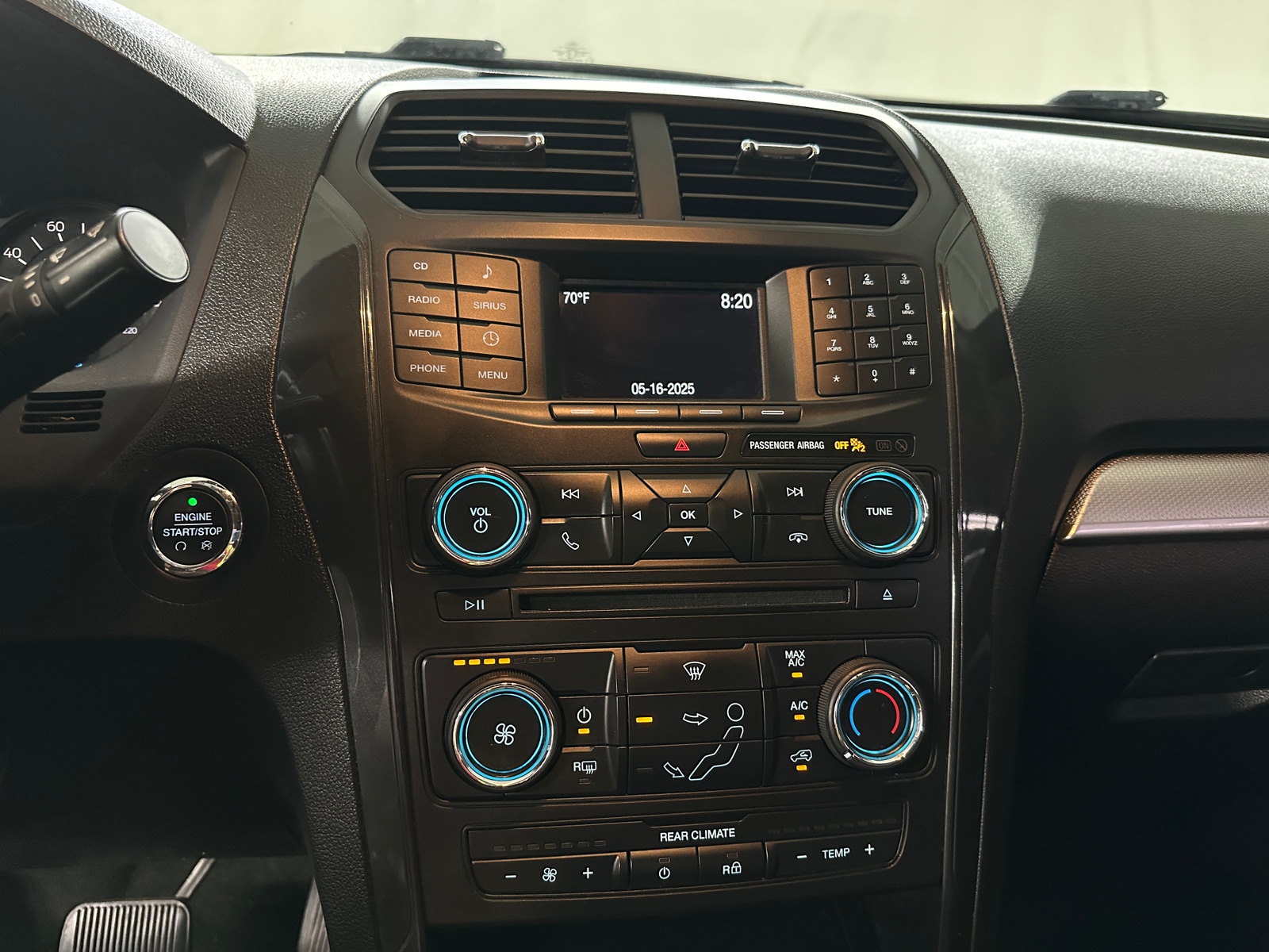 Thumbnail: 2017 Ford Explorer - 4