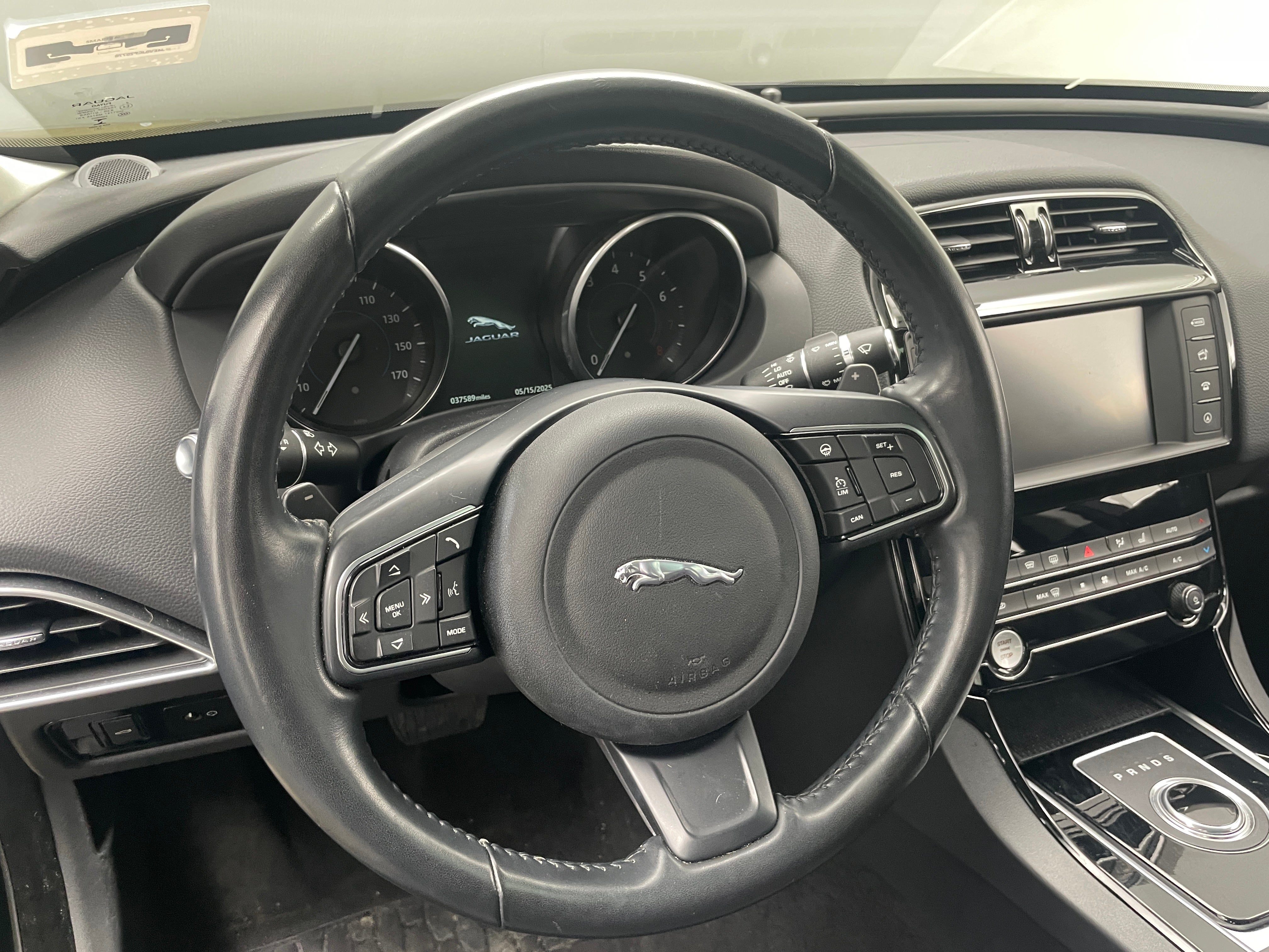 2018 Jaguar XE Premium 4