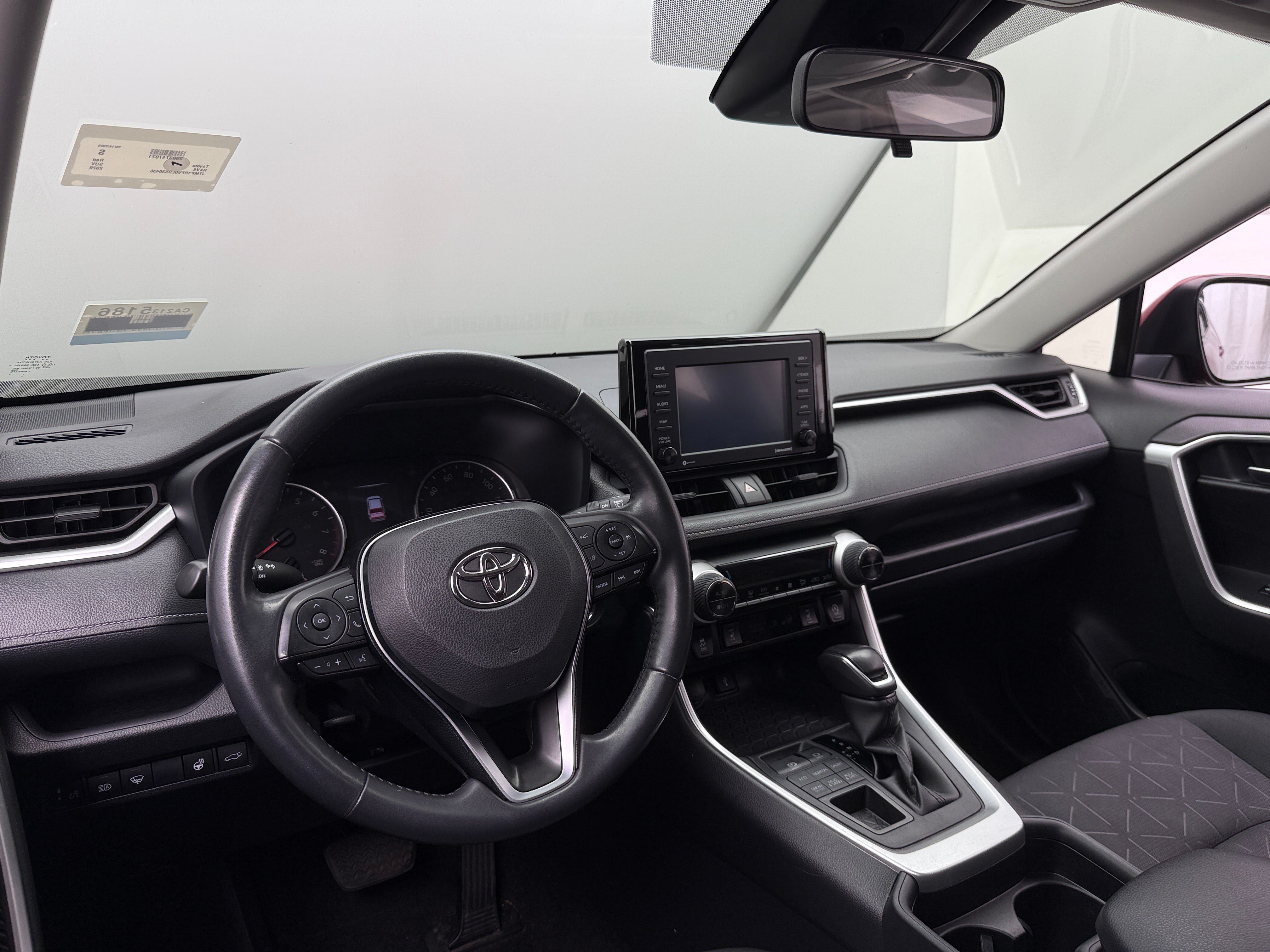 2020 Toyota RAV4 XLE 3
