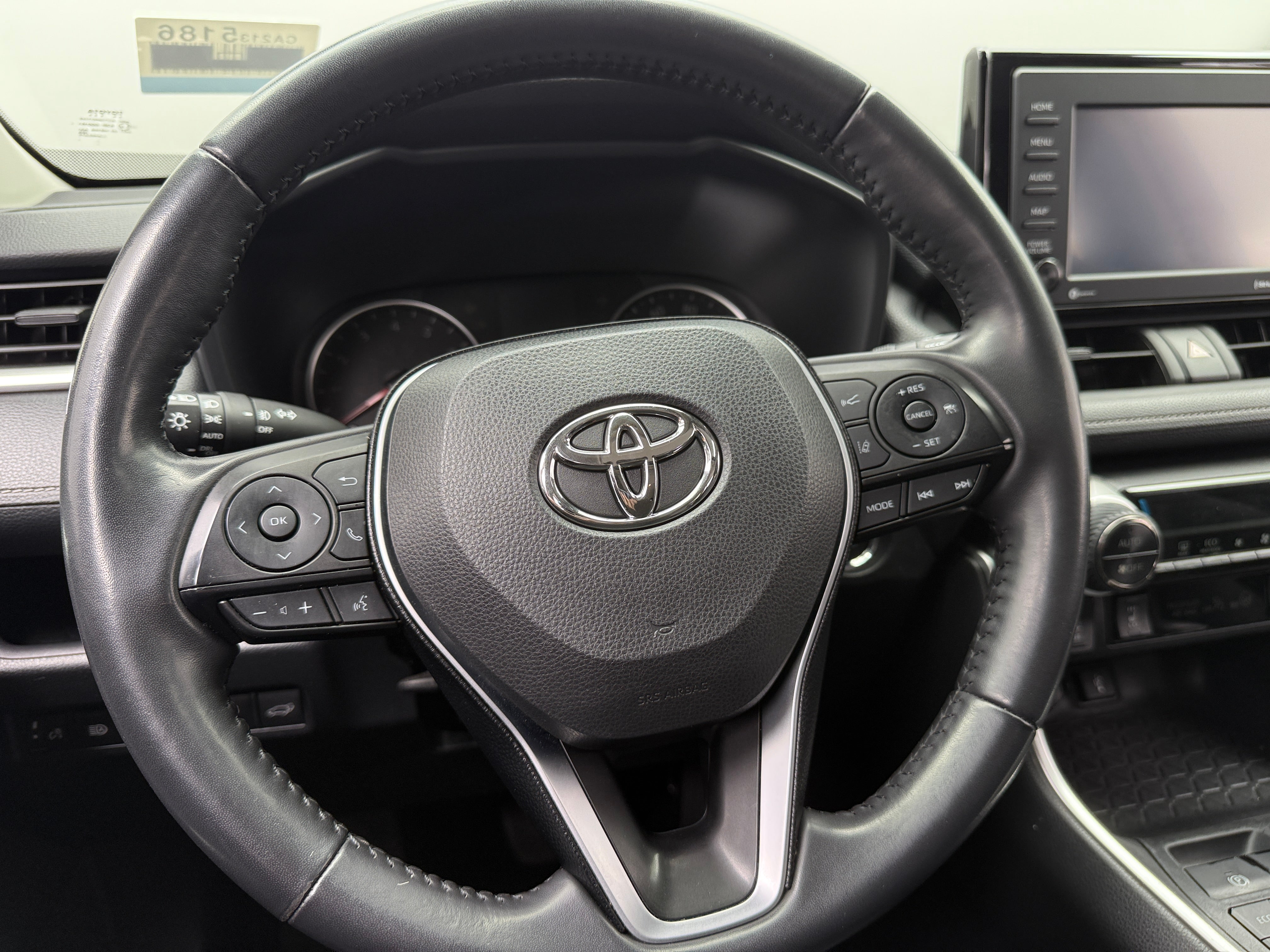 2020 Toyota RAV4 XLE 5