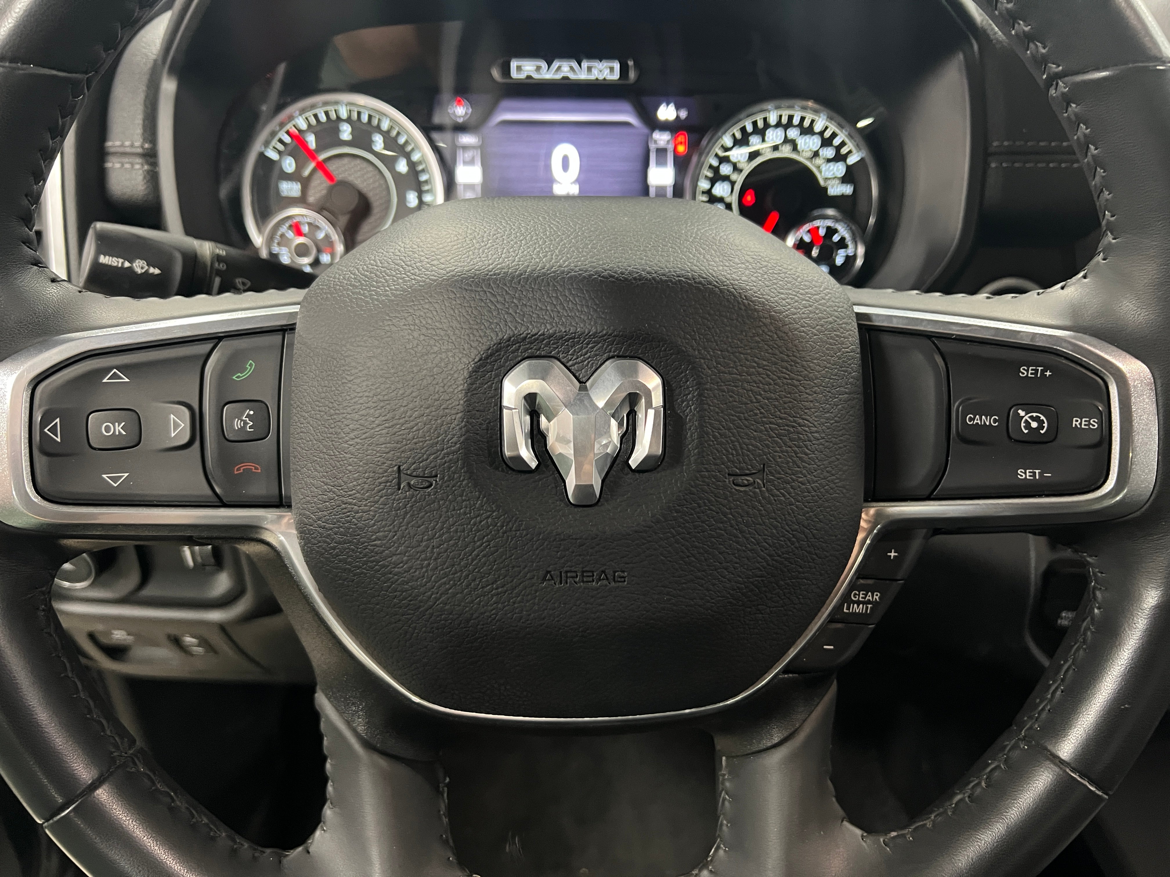 2023 RAM 1500 Laramie 4