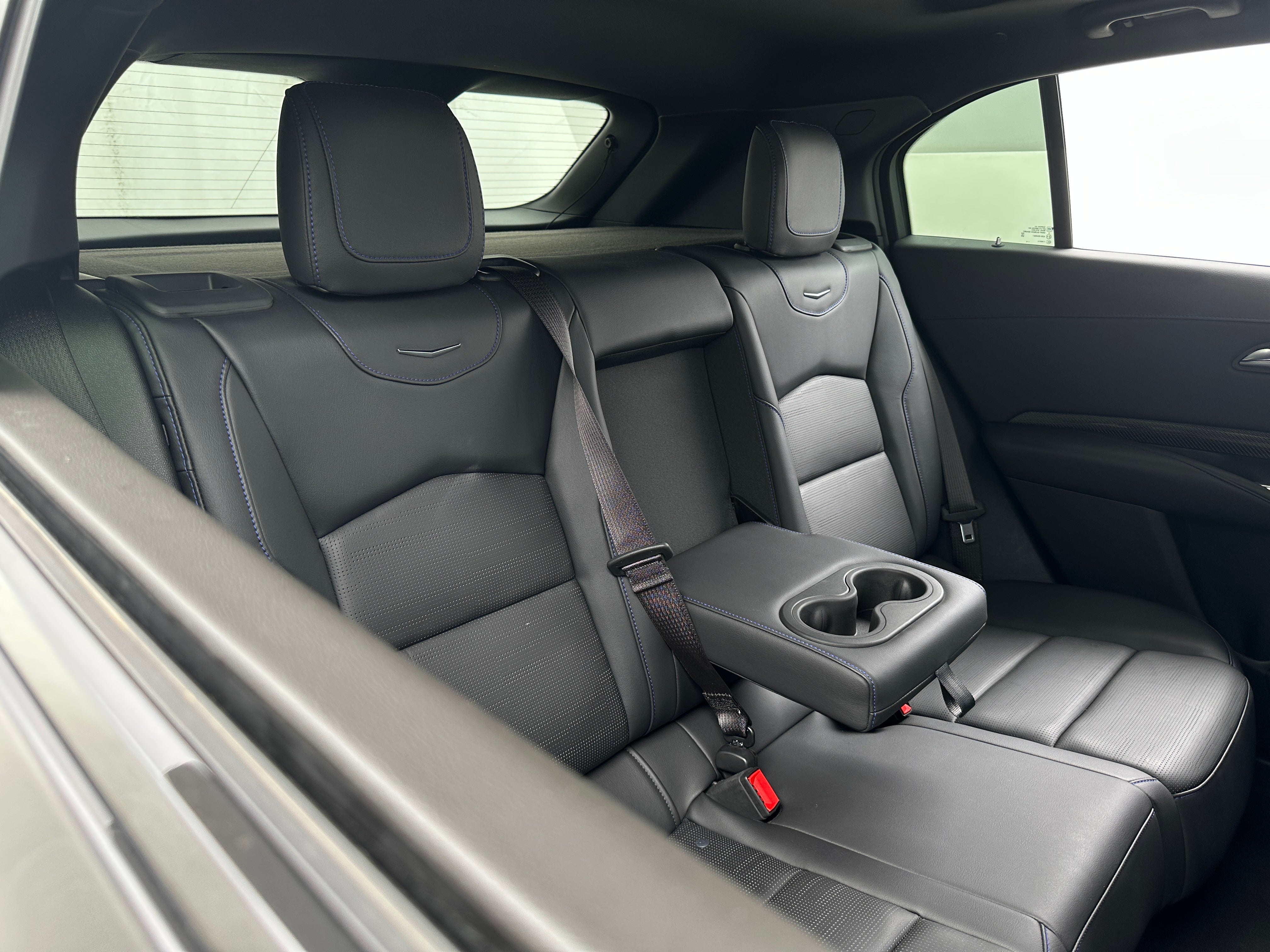 2024 Cadillac XT4 Sport 5