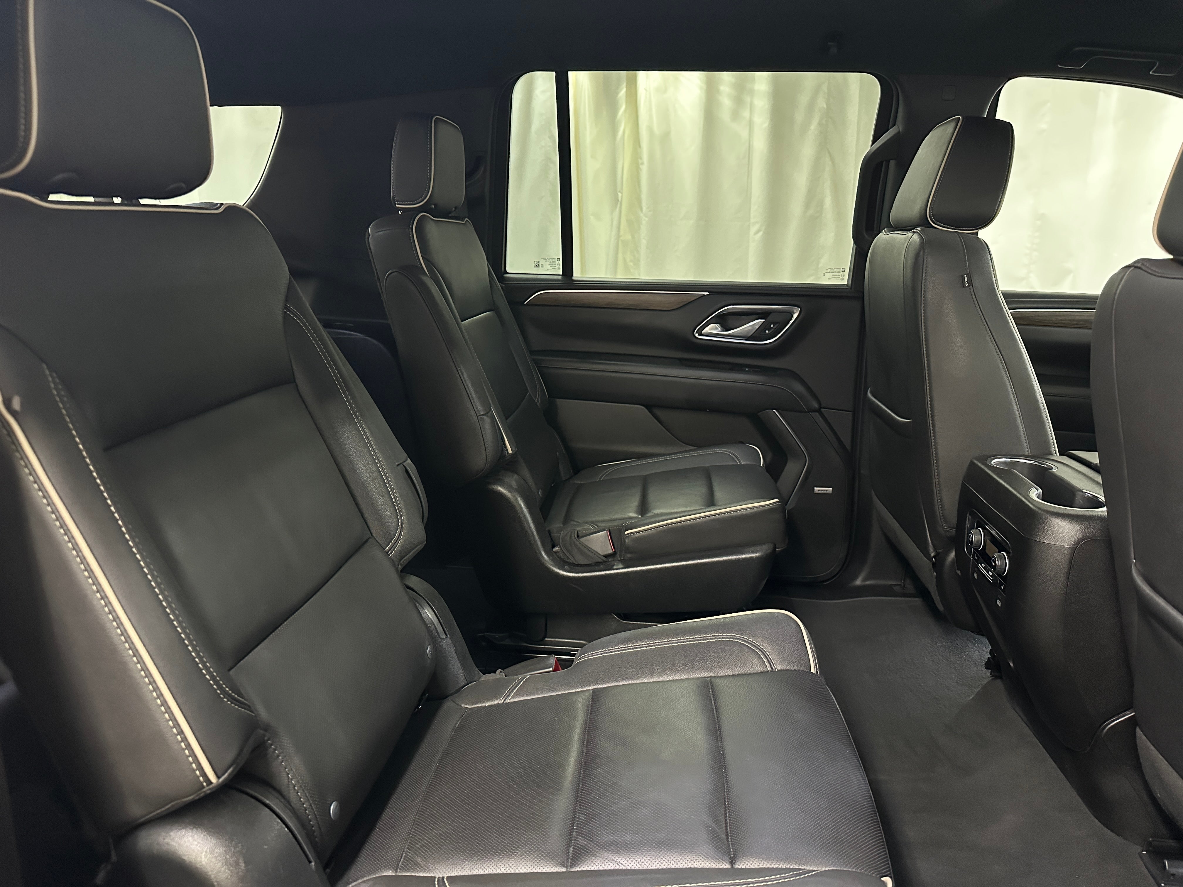 2023 Chevrolet Suburban Premier 5