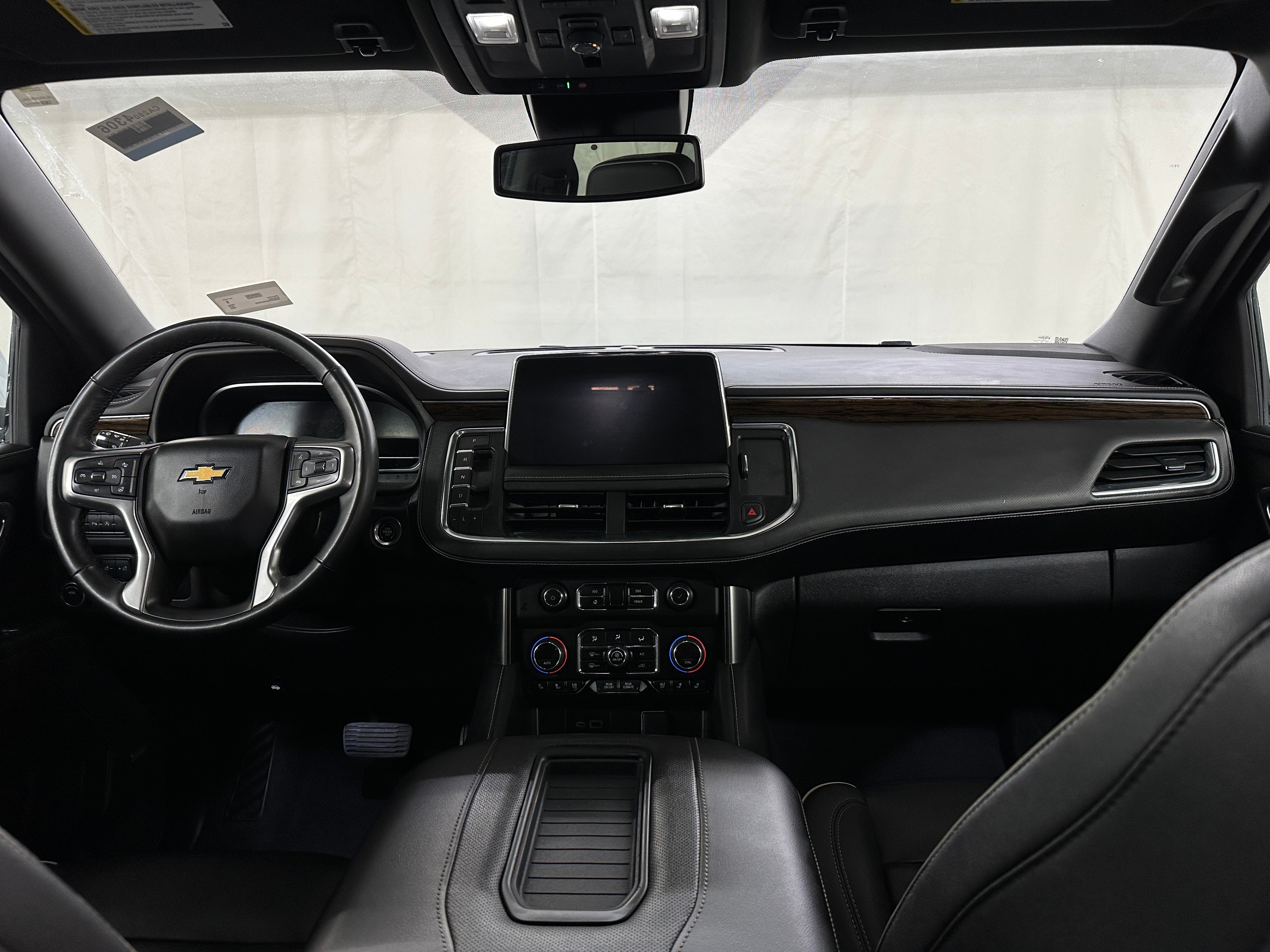 2023 Chevrolet Suburban Premier 2