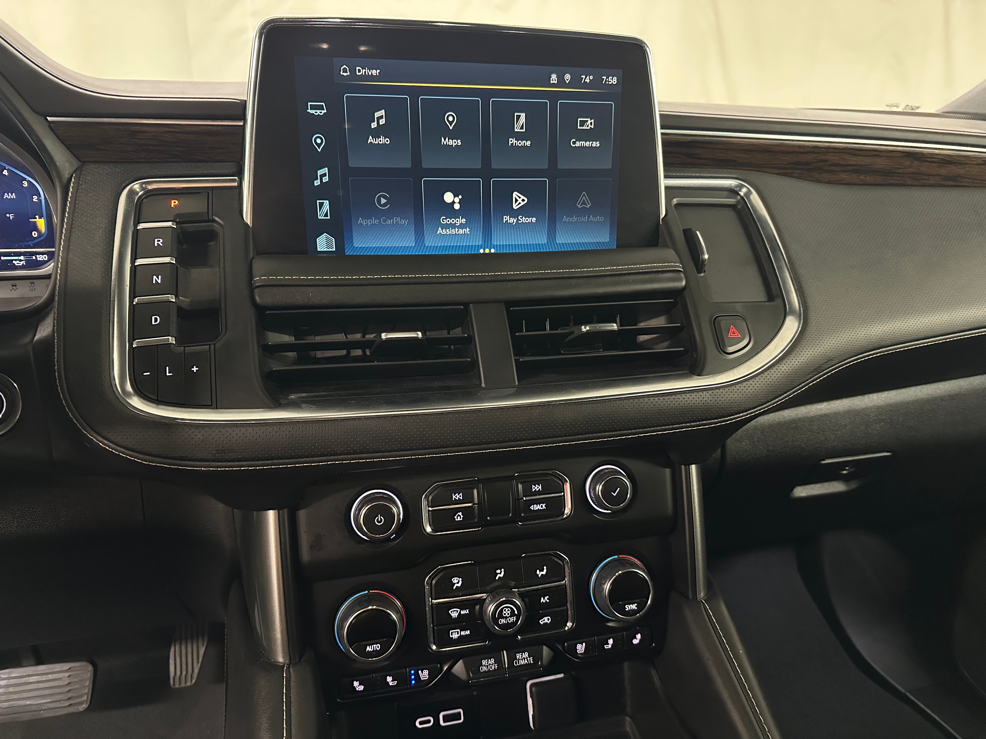 2023 Chevrolet Suburban Premier 3