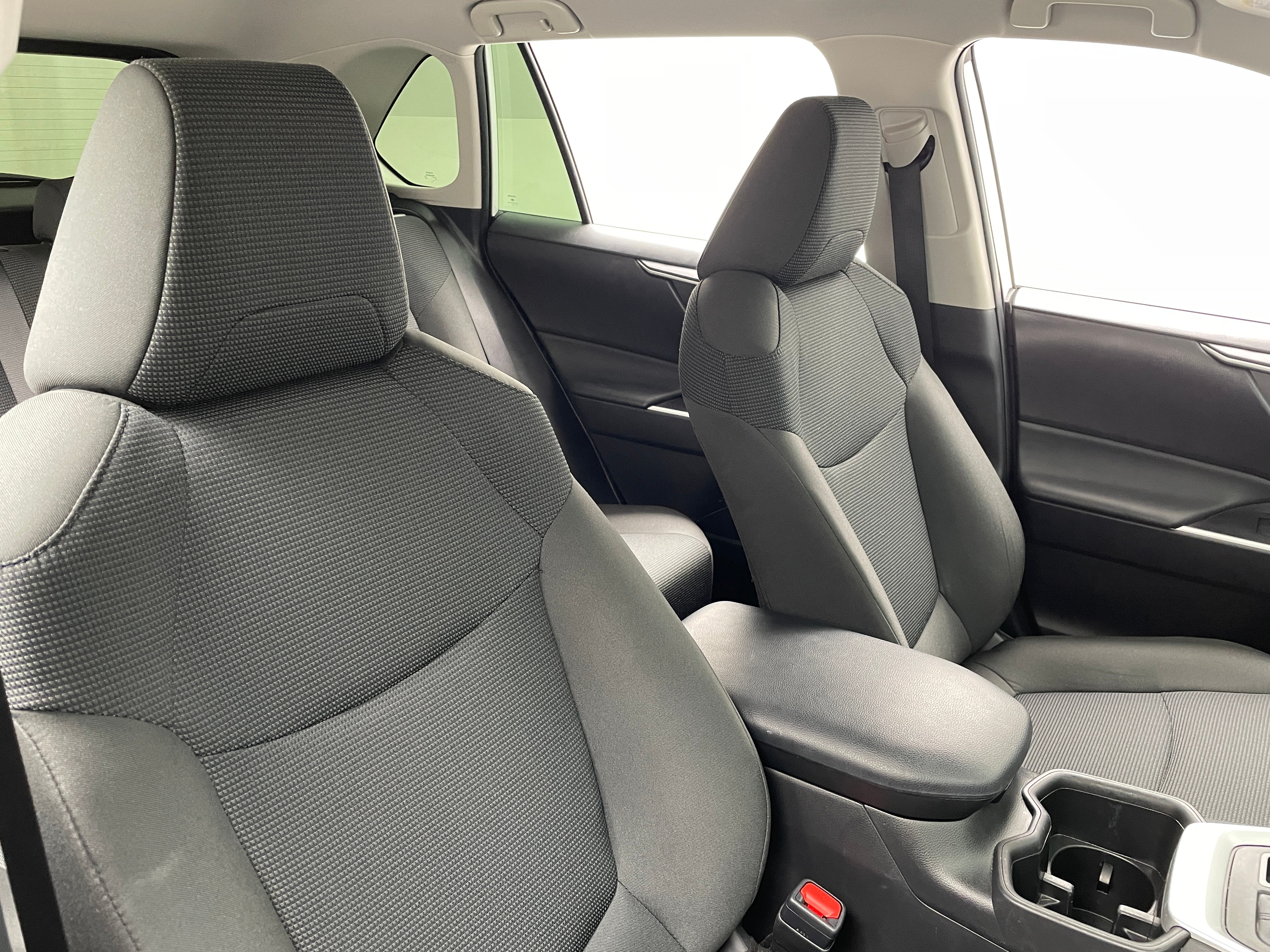 2024 Toyota RAV4 LE 2